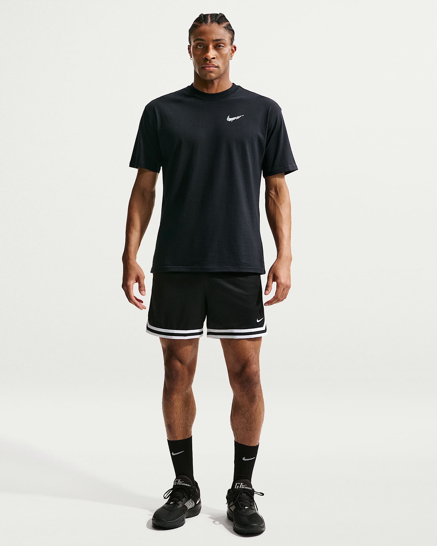 Nike Men's Basketball T-Shirt - Black