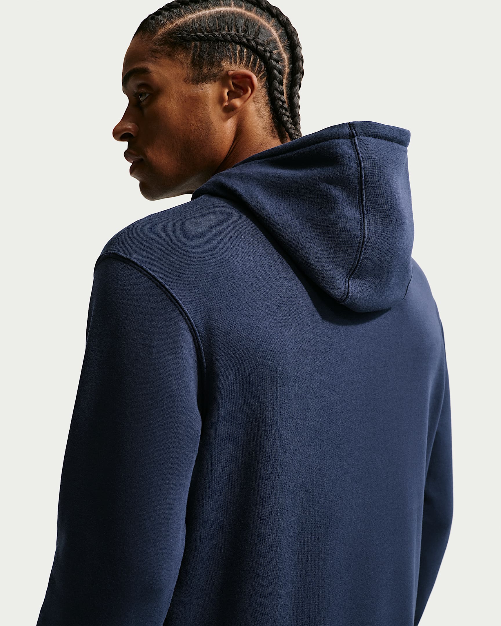 Felpa pullover in fleece con cappuccio Nike Club – Uomo - Ossidiana/Ossidiana/Bianco