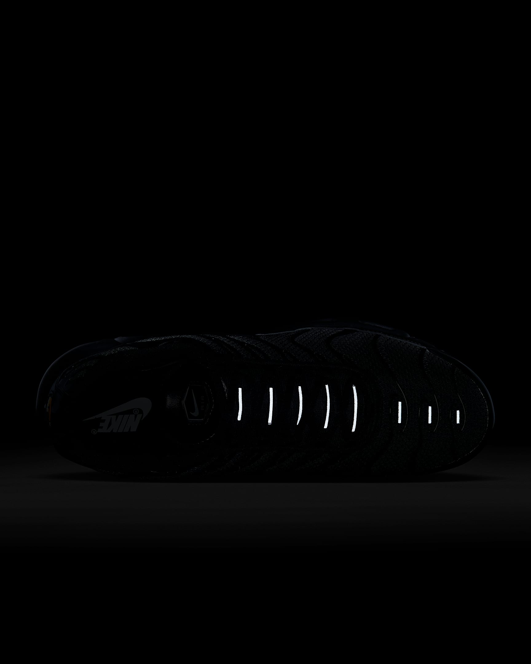 Nike Air Max Plus Men's Shoes - Black/Black/Black