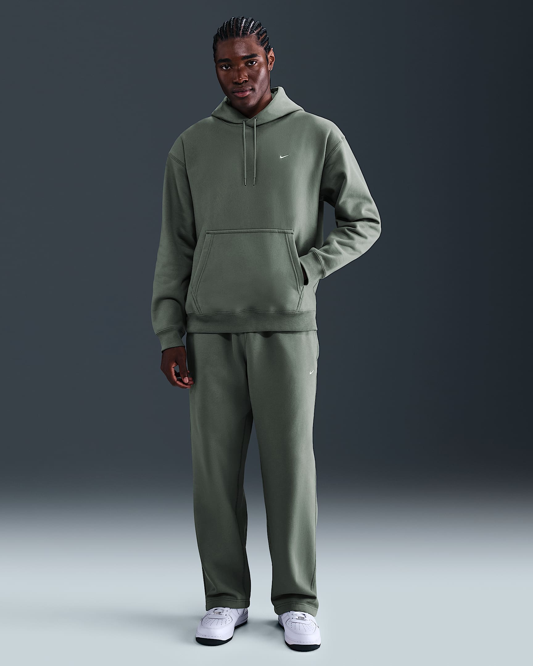Nike Solo Swoosh Hoodie (Herren) - Clay Green/Clay Green/Weiß