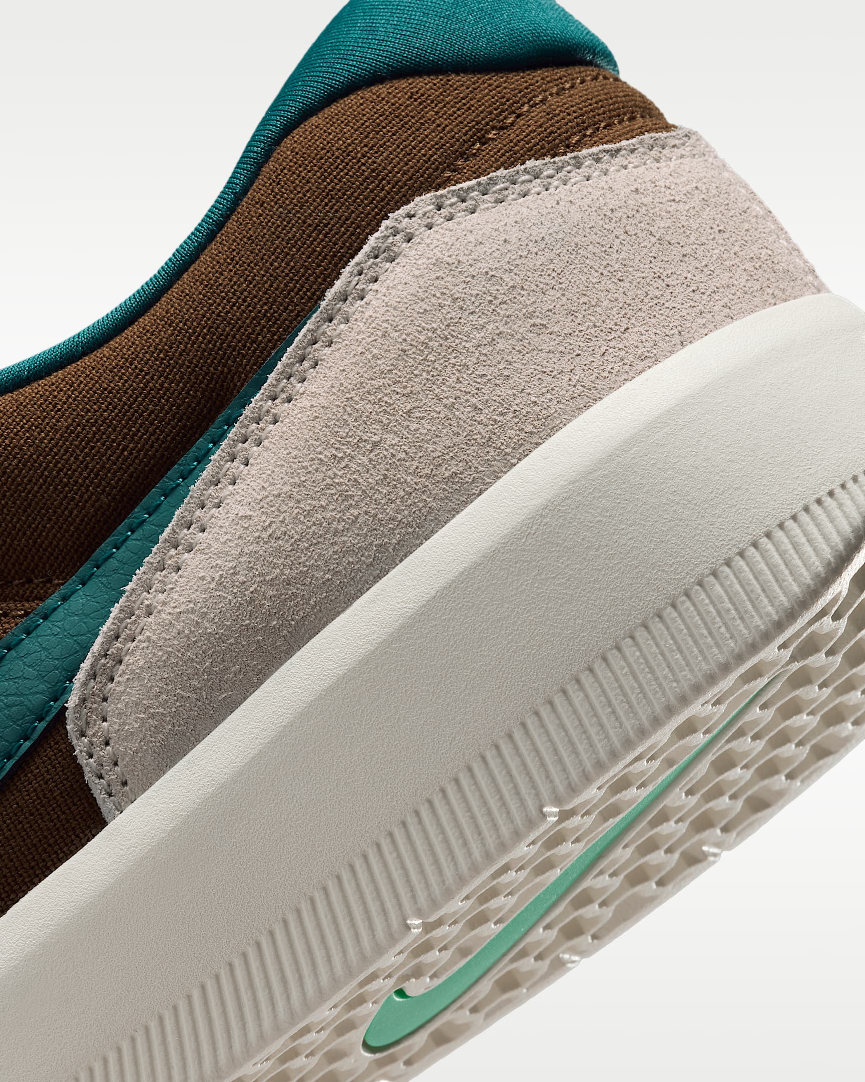 Nike SB Force 58 Skate Shoes. Nike CA