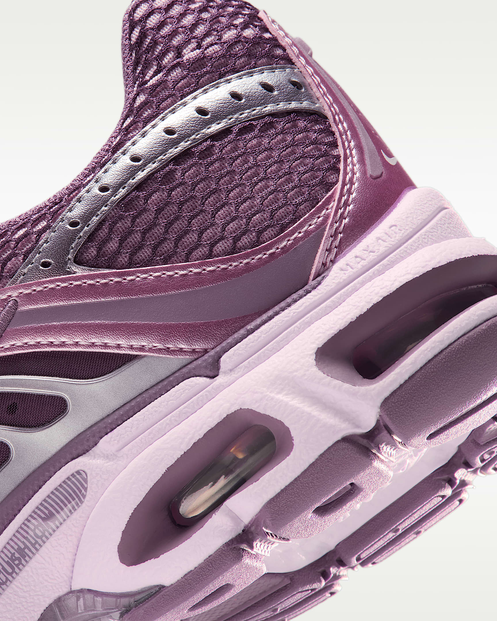 Chaussure avec détails réfléchissants Nike Air Max Moto 2K pour femme - Pink Foam/Violet Dust/Metallic Silver/Pearl Pink
