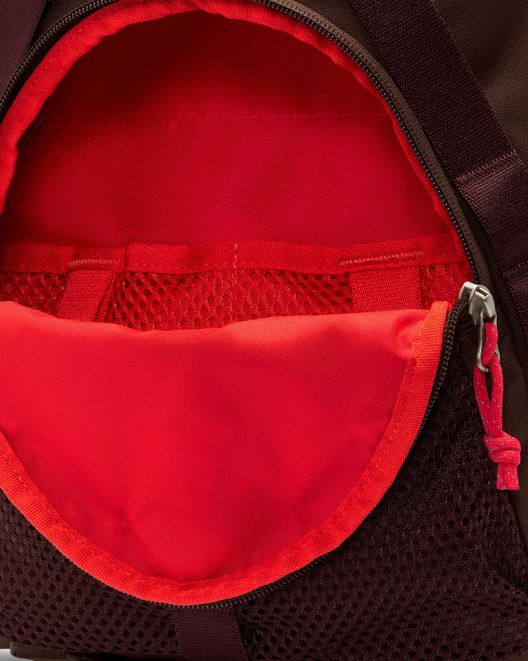 ACG DAYMAX Backpack (25L) - Light Chocolate/Mystic Dates/Summit White