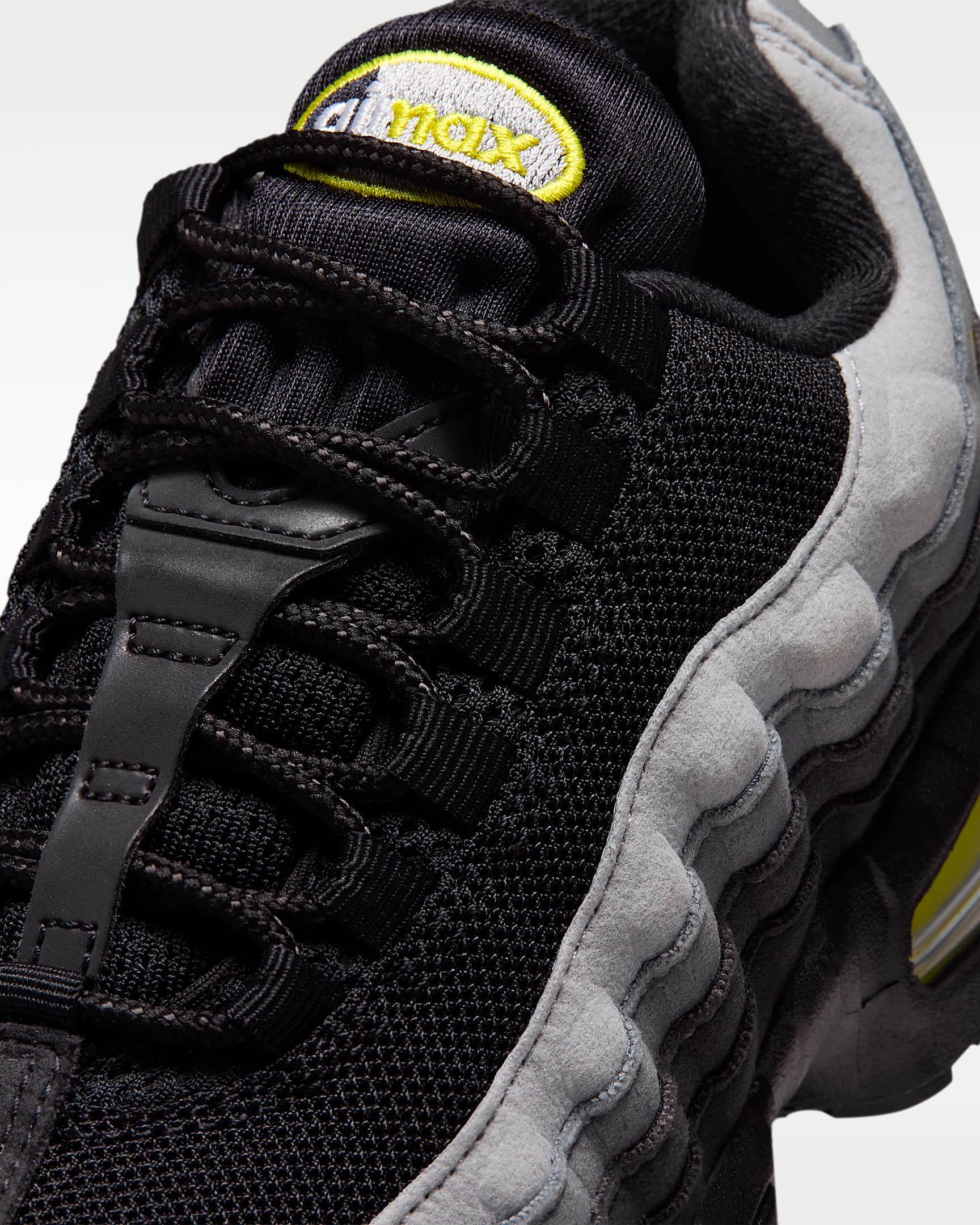 Nike Air Max 95 Big Bubble Older Kids' Shoes - Black/Dark Smoke Grey/Smoke Grey/Chrome Yellow