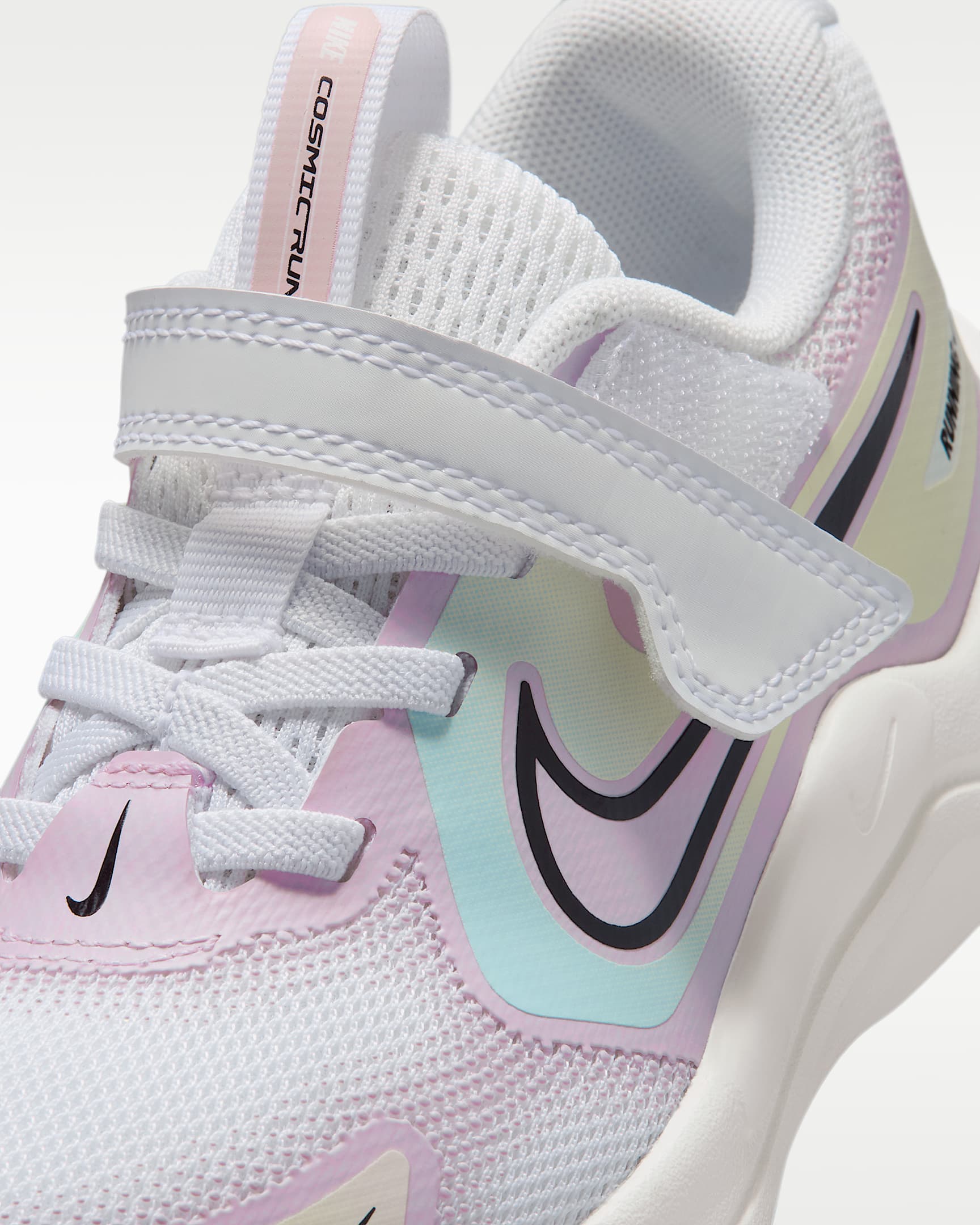Buty dla małych dzieci Nike Cosmic Runner SE 2 - Biel/Bleached Lilac/Sail/Czerń