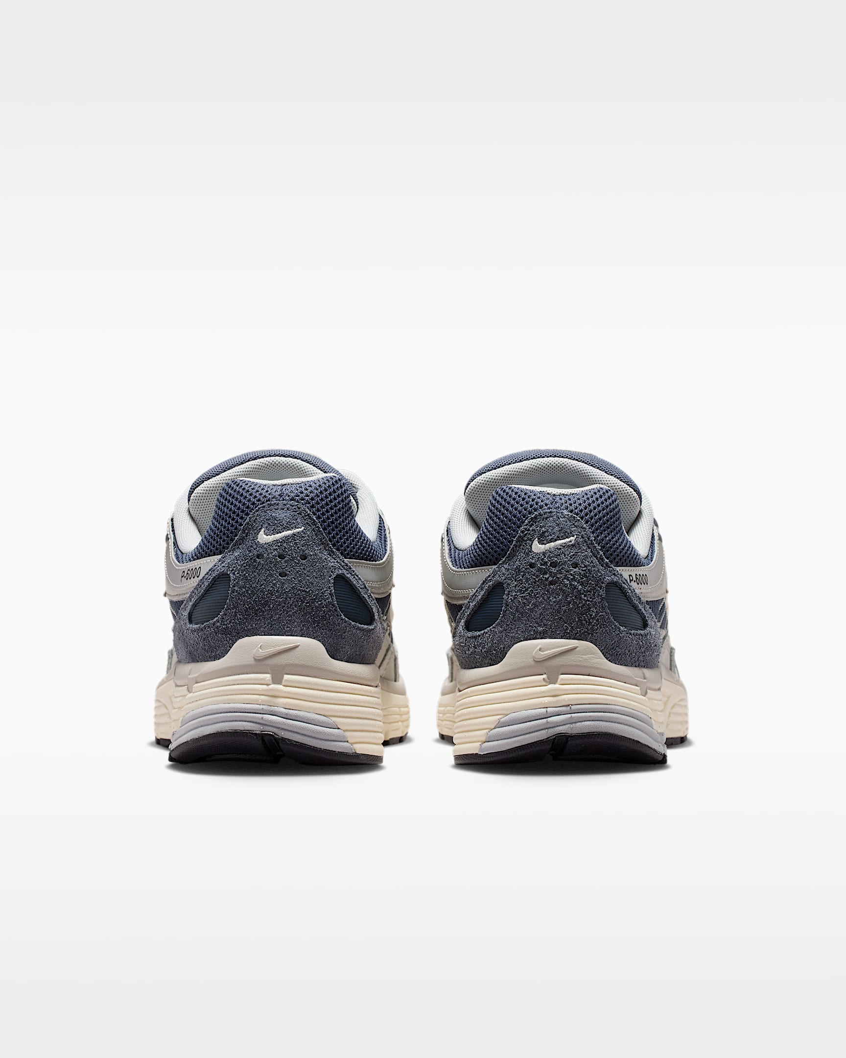 Nike P-6000 herenschoenen - Thunder Blue/Pale Ivory/Slate/Sail