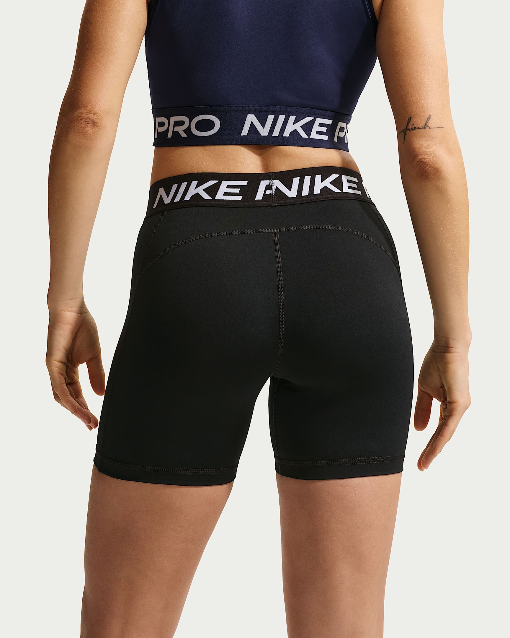 Nike Pro 365 Women's 12.5cm (Approx.) Mid-Rise Shorts - Black/White