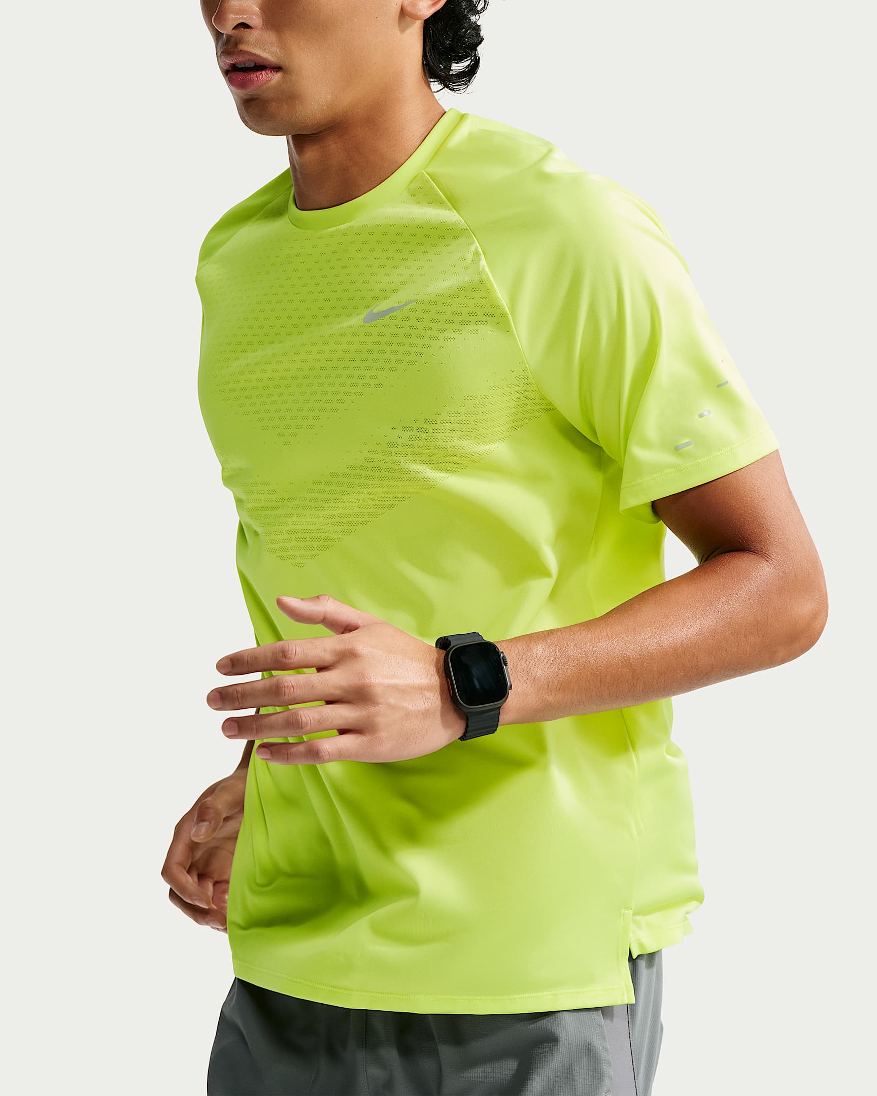Nike Stride Men's Dri-FIT ADV Short-Sleeve Running Top - Light Lemon Twist