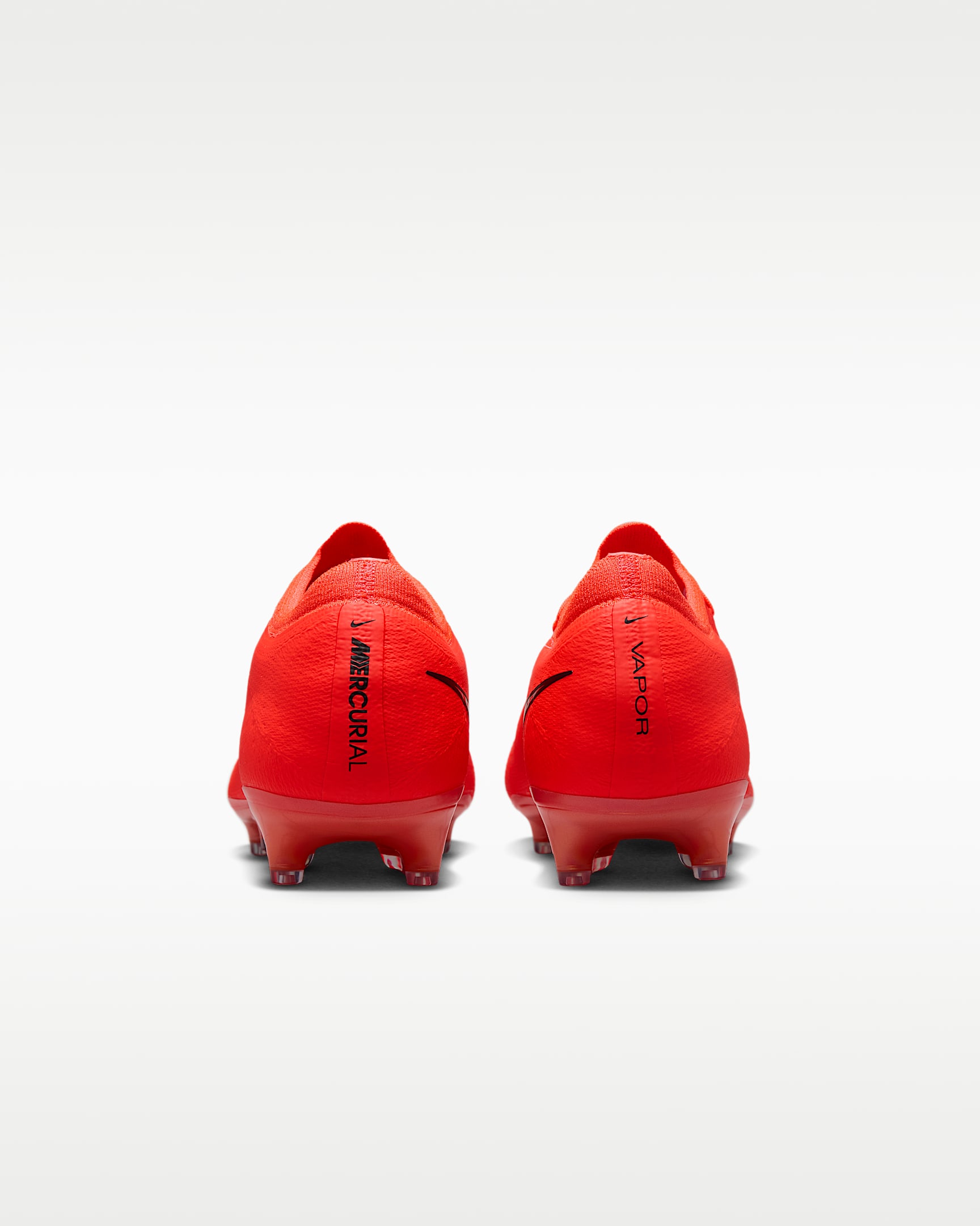 Nike Mercurial Vapor 17 Elite Artificial-Grass Low-Top Football Boots - Bright Crimson/Blur