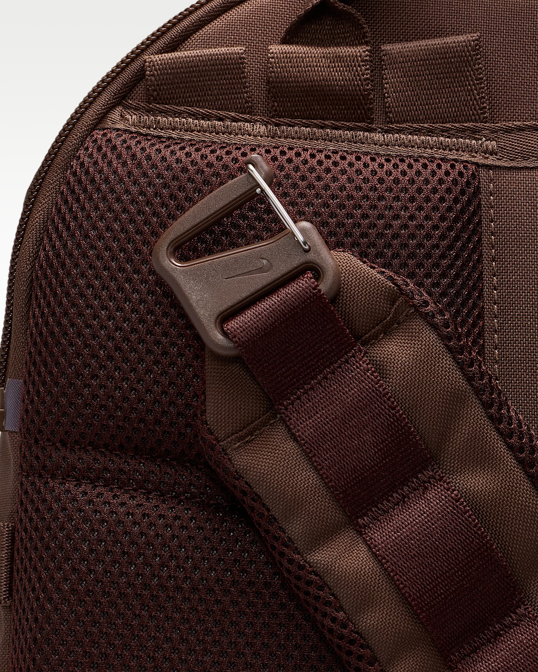 ACG DAYMAX Backpack (25L) - Light Chocolate/Mystic Dates/Summit White