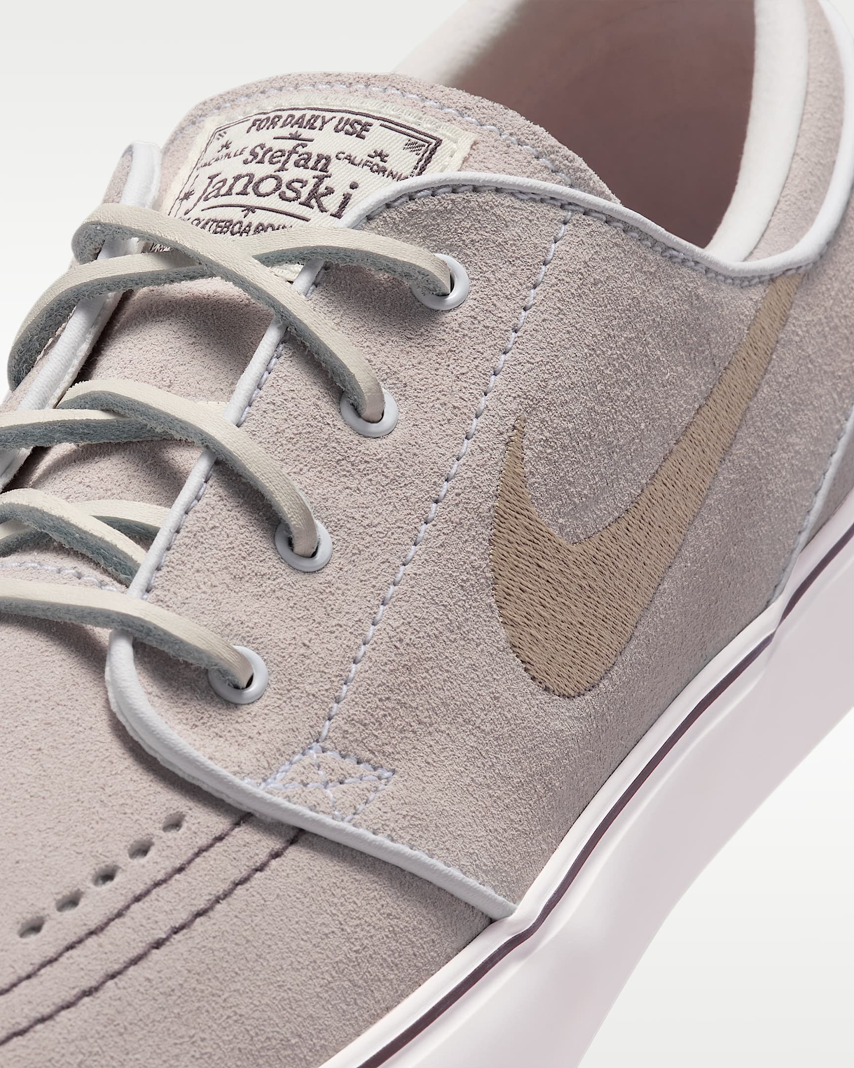 Buty do skateboardingu Nike SB Zoom Janoski OG+ - Biel/Sail/Light Chocolate/Linen