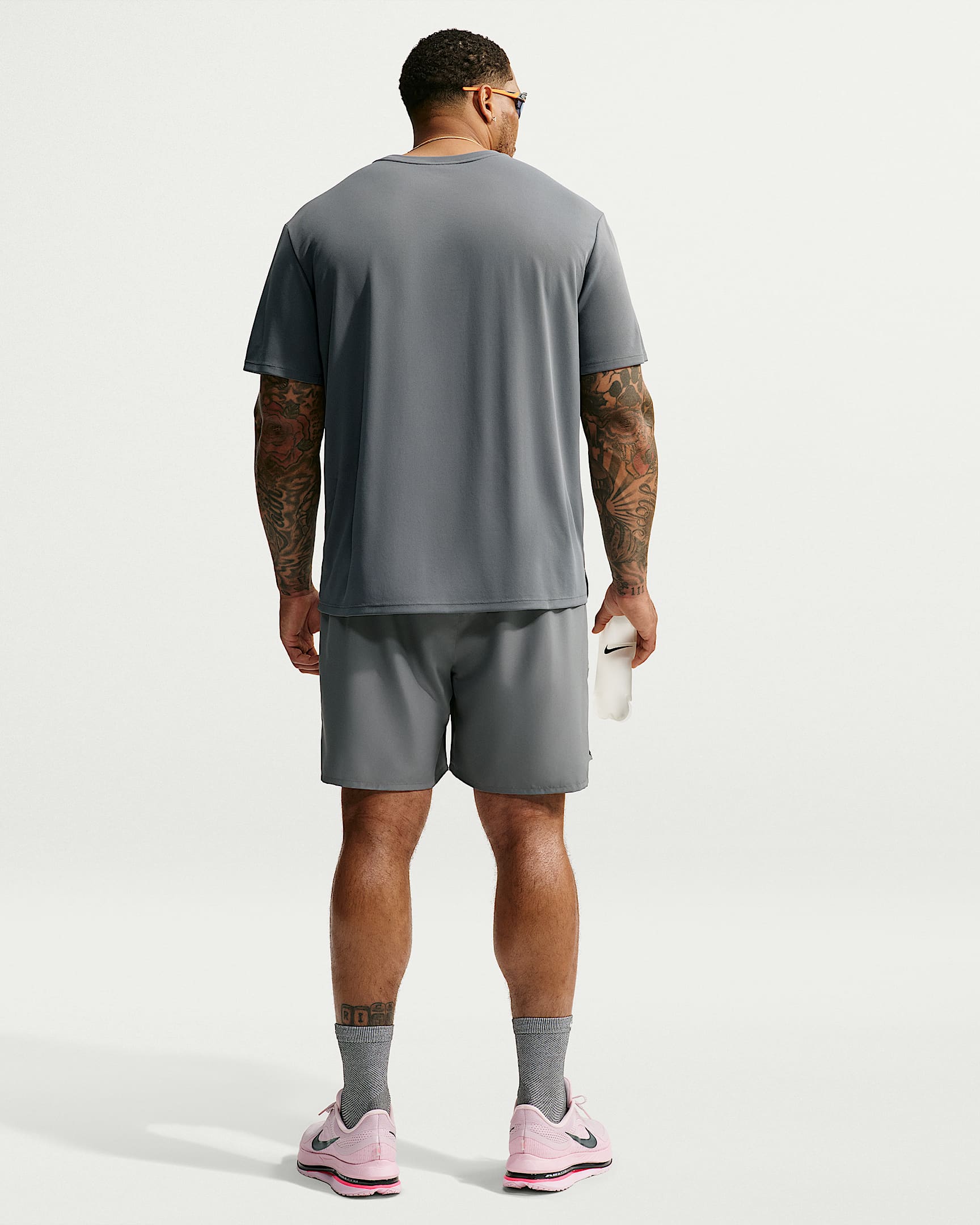 Nike Miler Men's Dri-FIT Short-Sleeve Running Top - Smoke Grey/Iron Grey