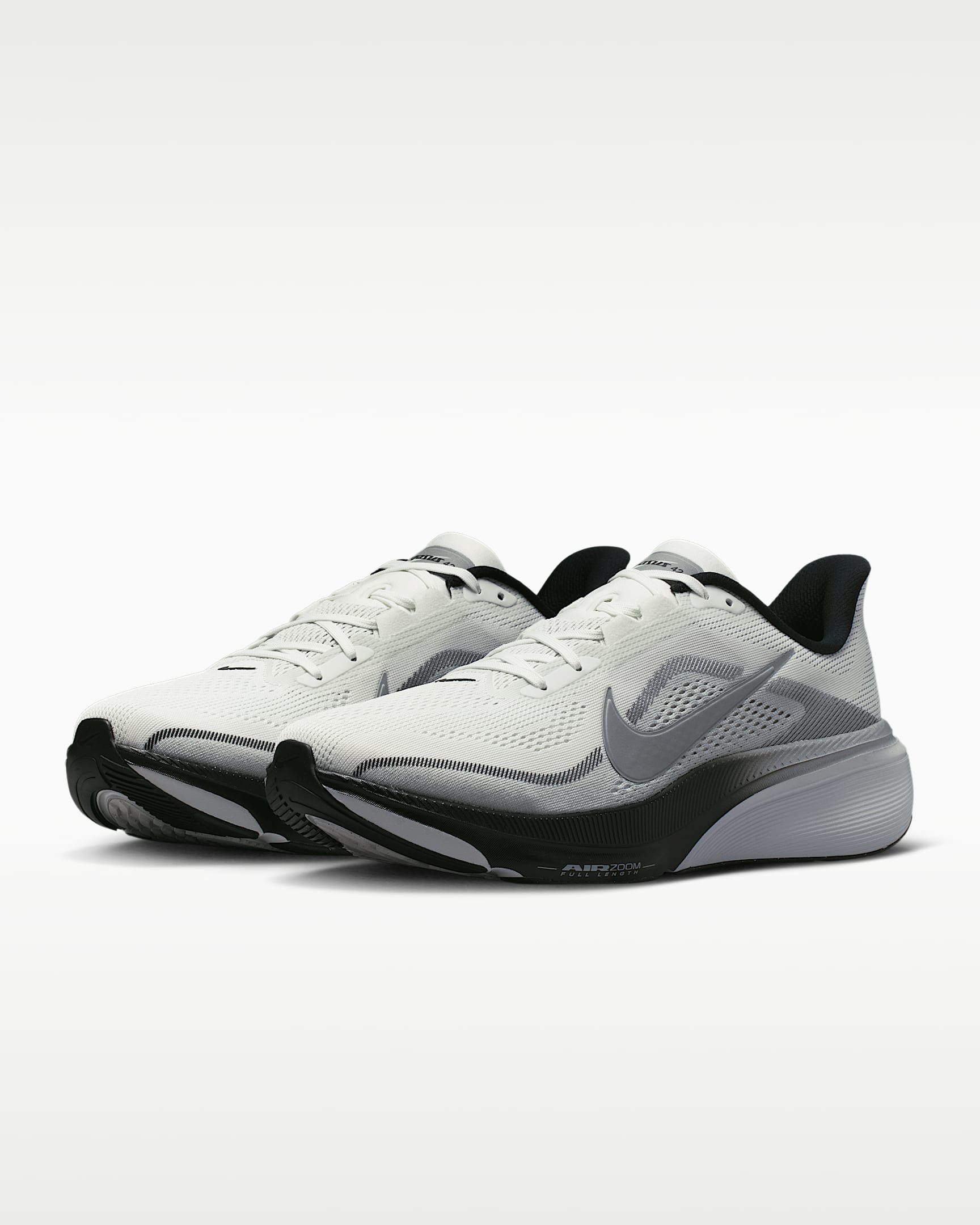 Sapatilhas de running em estrada Nike Pegasus 42 para homem - Branco Summit/Photon Dust/Preto/Prateado metalizado