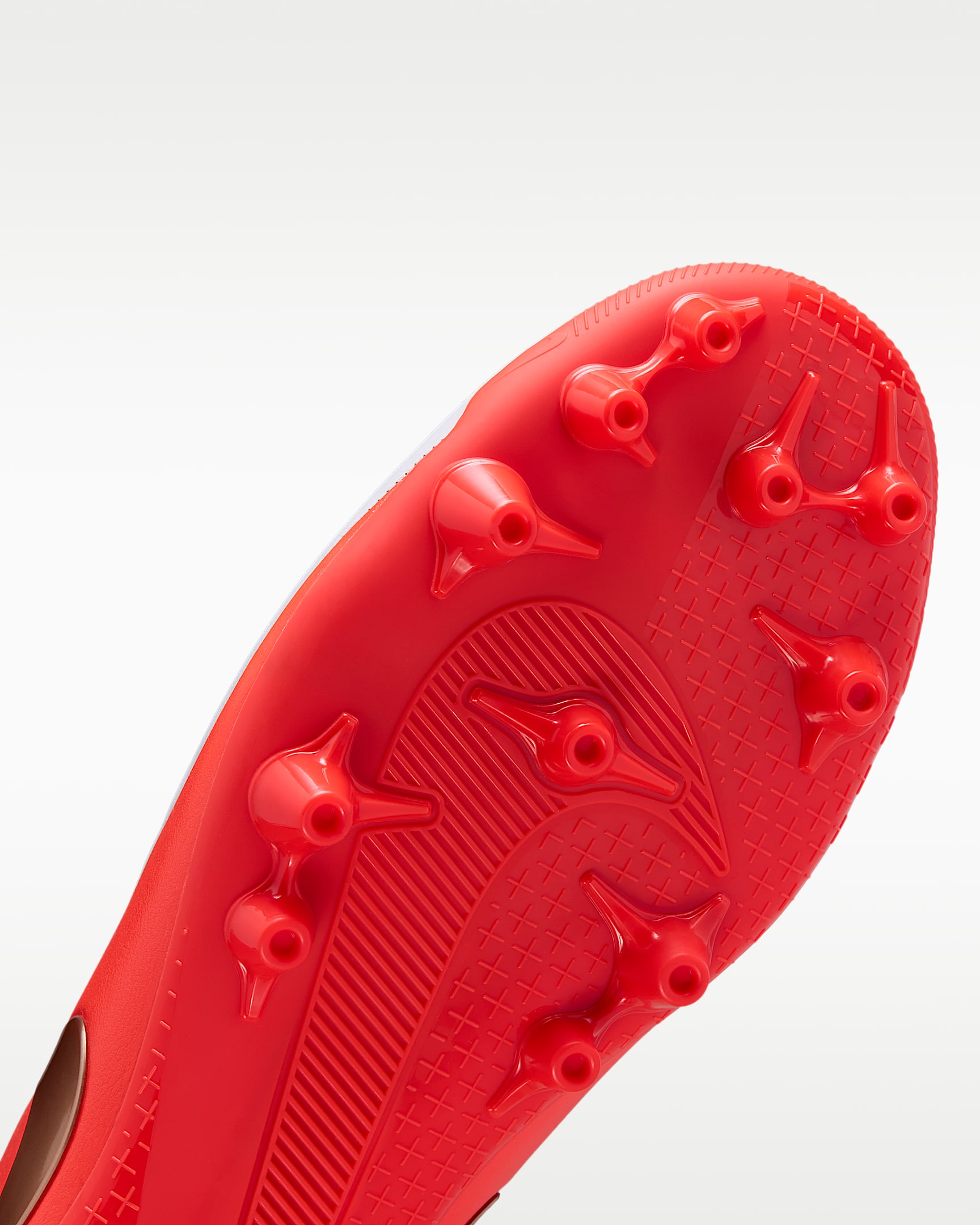 Nike Tiempo Maestro Academy Artificial-Grass Low-Top Football Boots - White/Bright Crimson/Blur