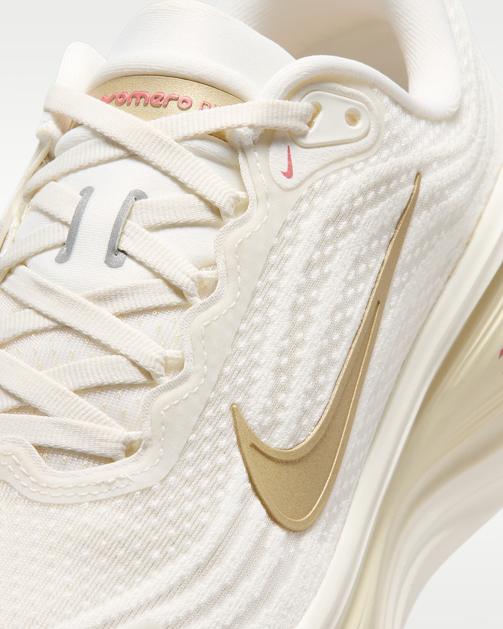 Nike Vomero Plus Women's Road Running Shoes - Sail/Light Khaki/Natural/Metallic Gold Grain