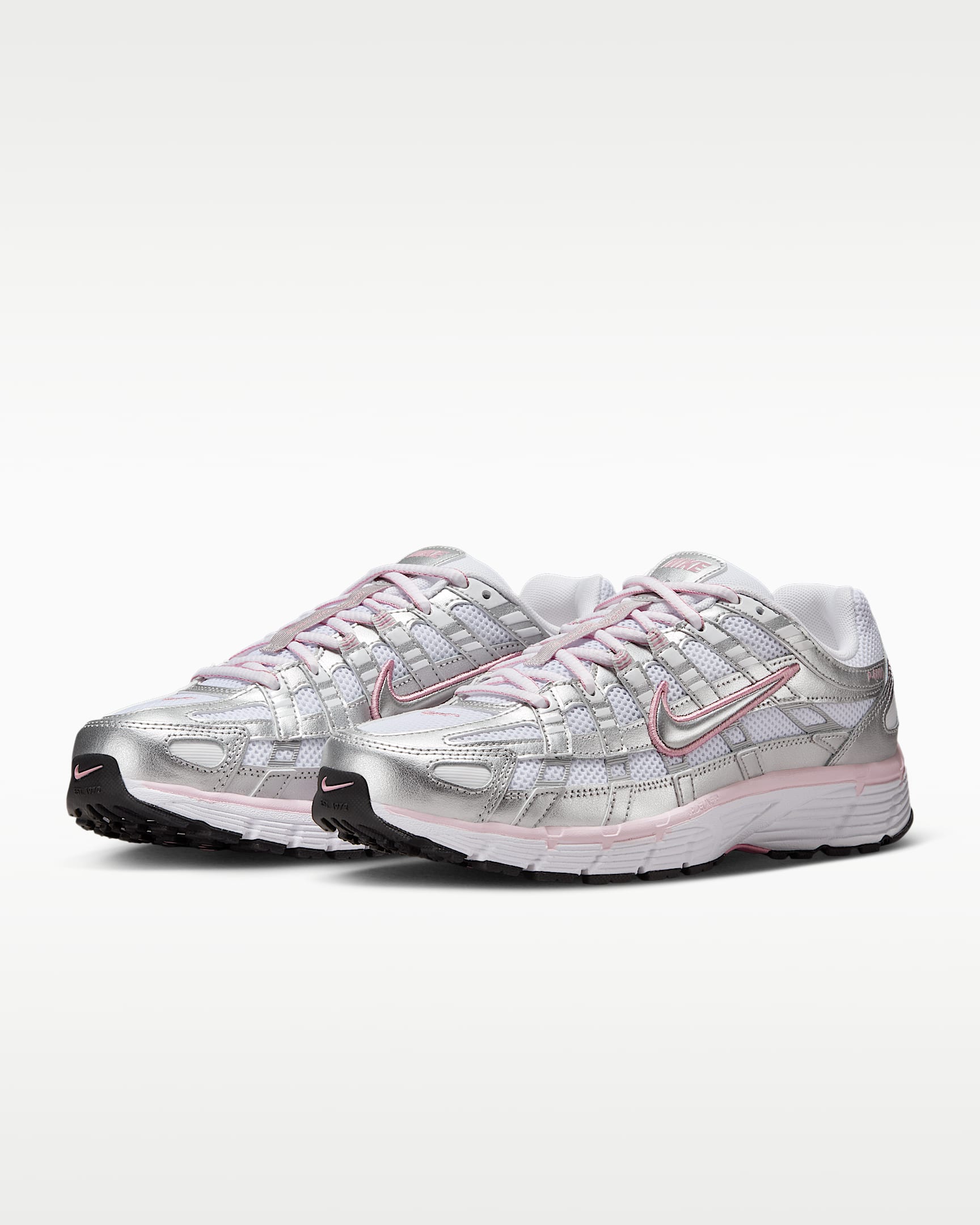 Nike P-6000 női cipő - Fehér/Elemental Pink/Fekete/Metallic Silver