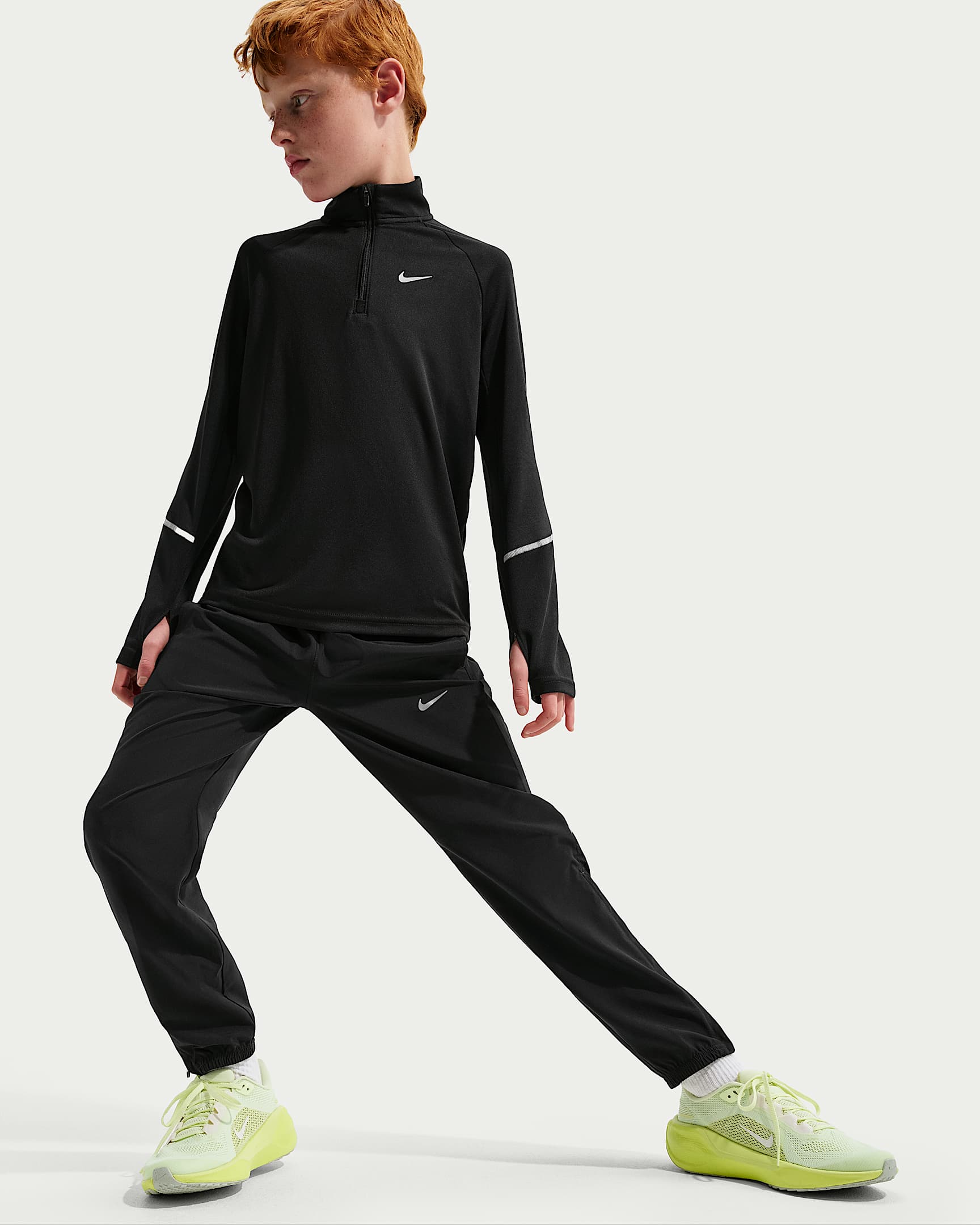Nike Miler Dri-FIT Dokuma Genç Çocuk Eşofman Altı - Siyah