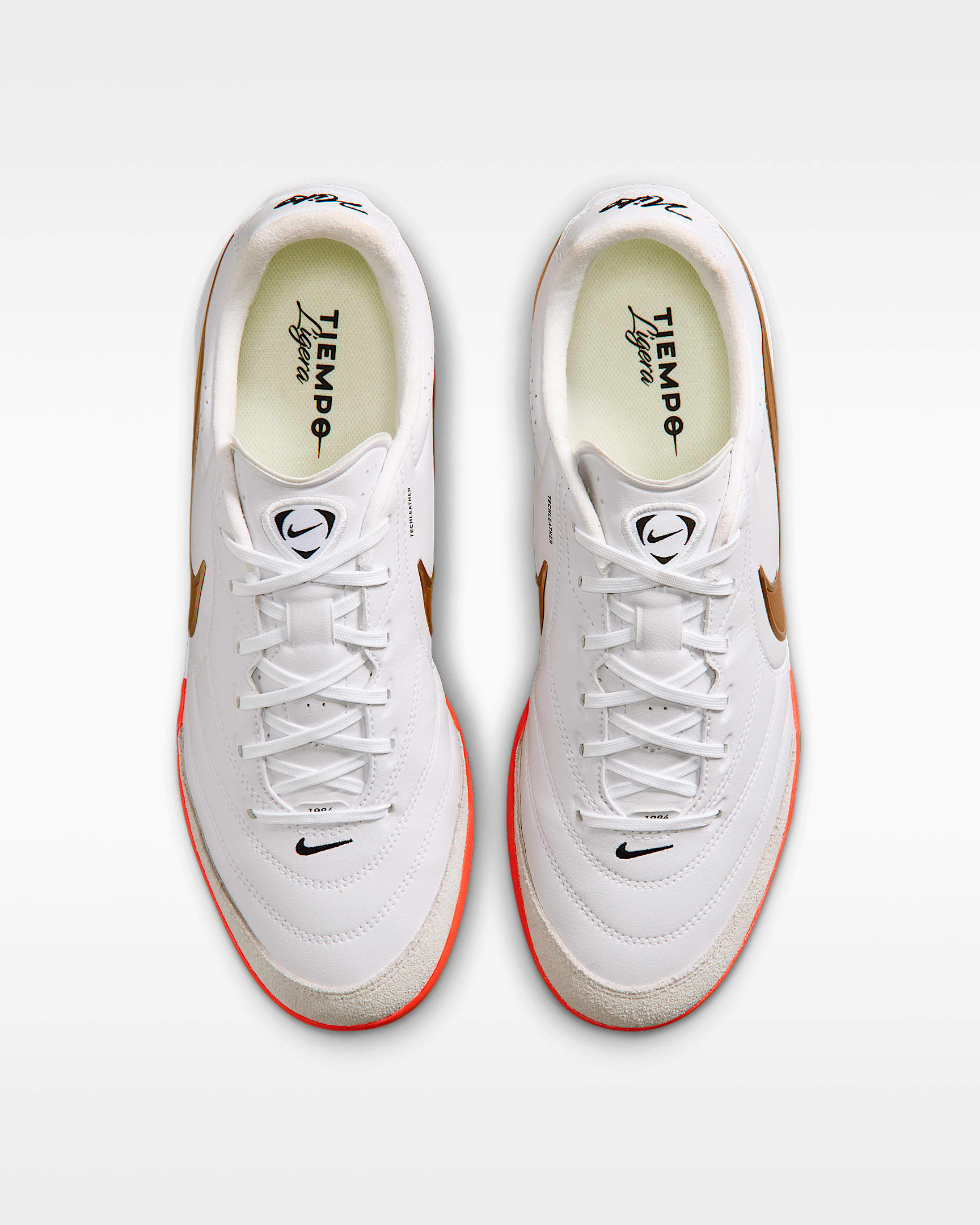 รองเท้าฟุตบอลไม่หุ้มข้อสำหรับพื้นสนามหญ้าเทียมสั้น Nike Tiempo Ligera Pro - ขาว/Bright Crimson/Blur