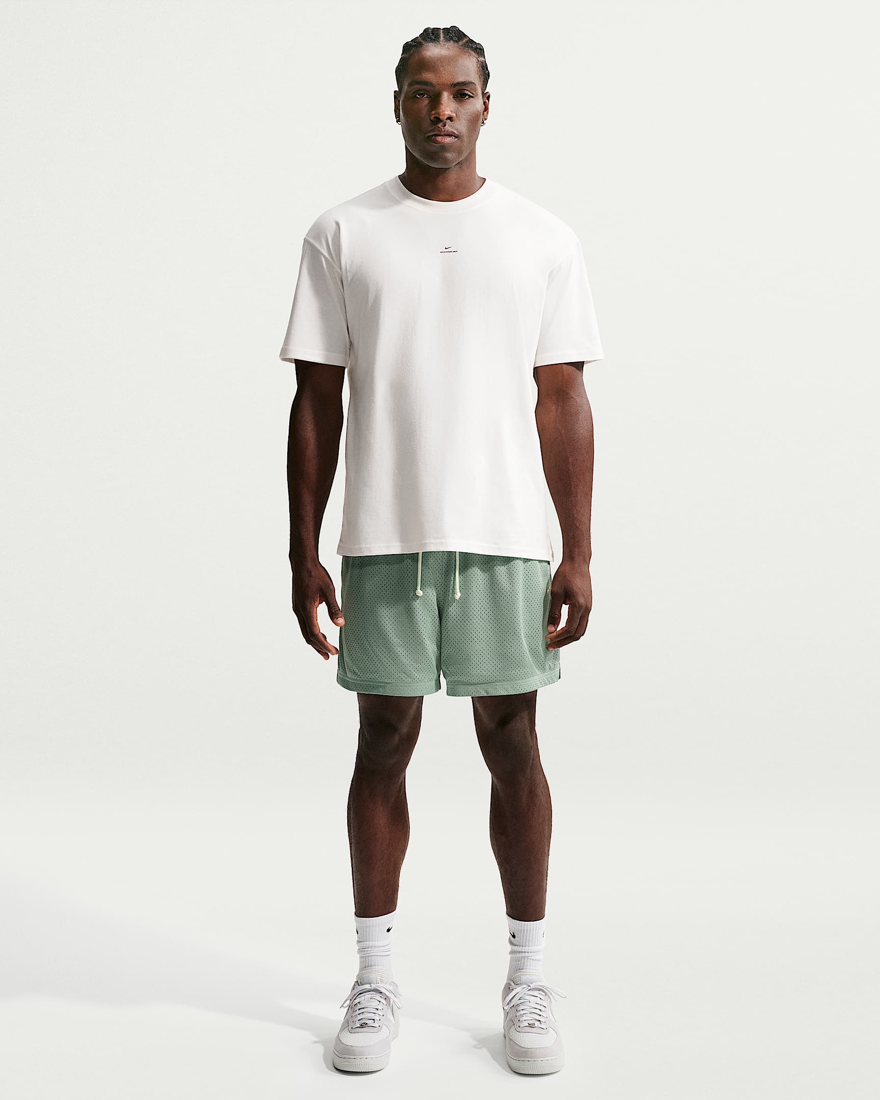 Nike Standard Issue Dri-FIT basketbal T-shirt voor heren - Sail/Pale Ivory