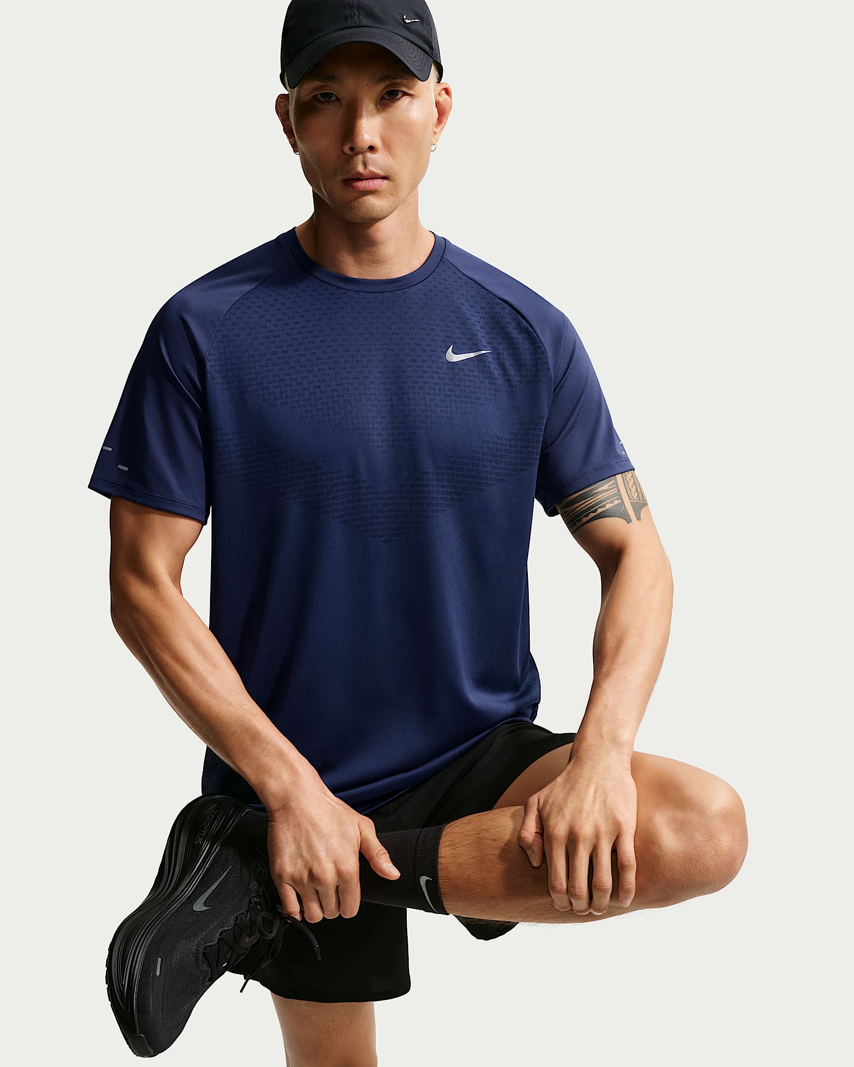 Nike Stride Dri-FIT ADV Kurzarm-Laufoberteil (Herren) - Midnight Navy