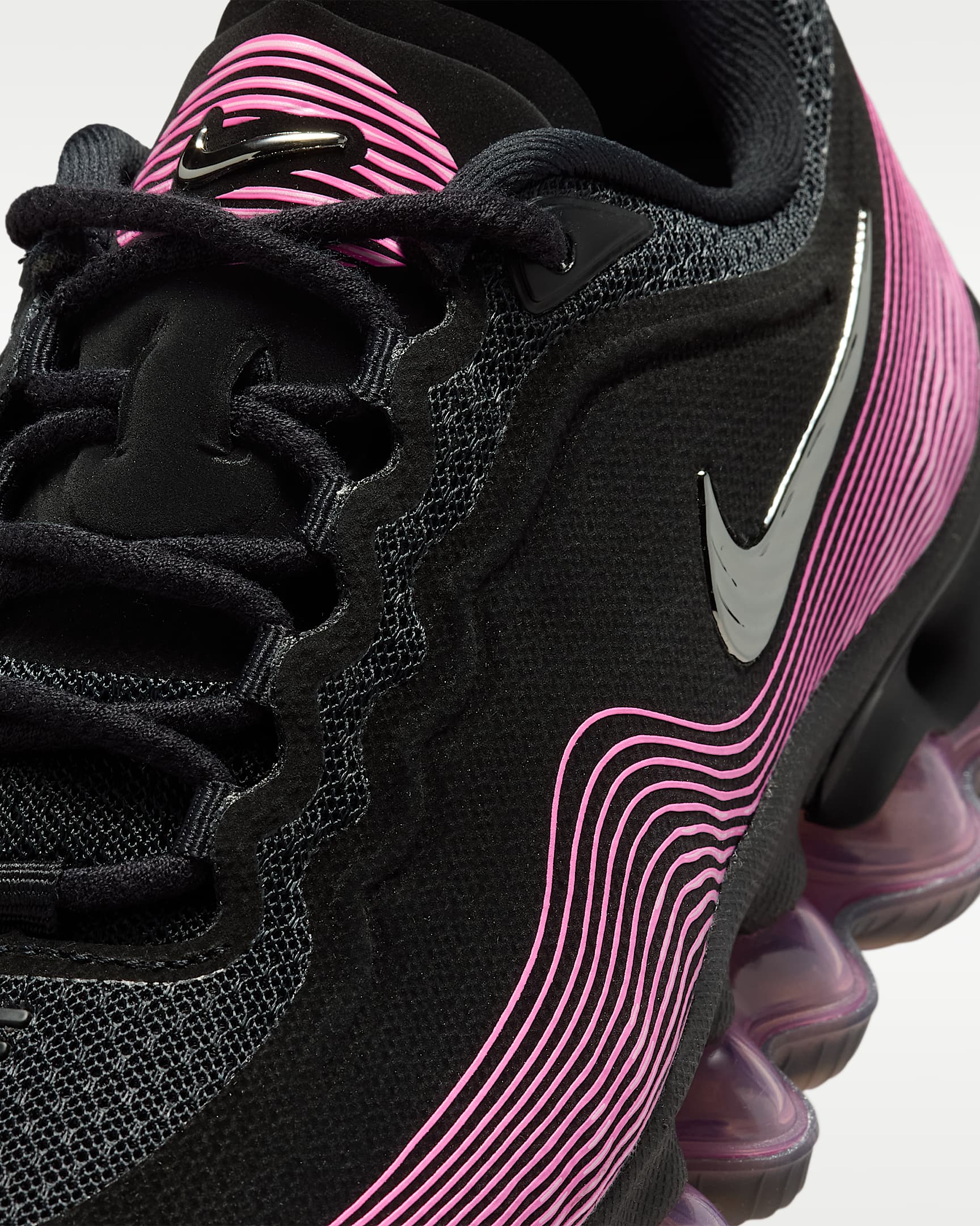 Tenis para niños grandes Nike Air Liquid Max - Negro/Rosa alegre/Rosa amanecer/Plata metalizado