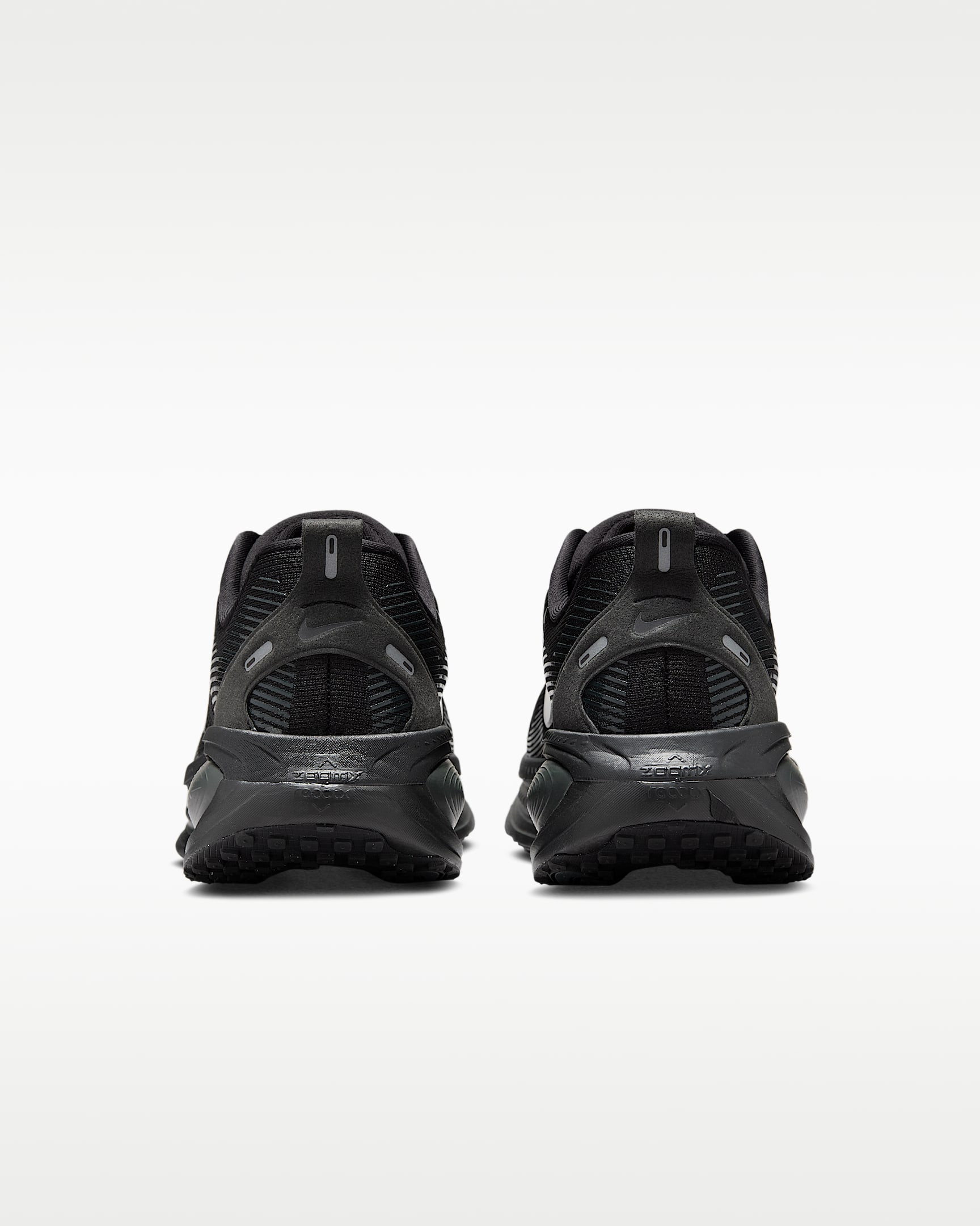 Nike Vomero 18 férfi országúti futócipő - Fekete/Dark Smoke Grey/Light Smoke Grey/Fekete