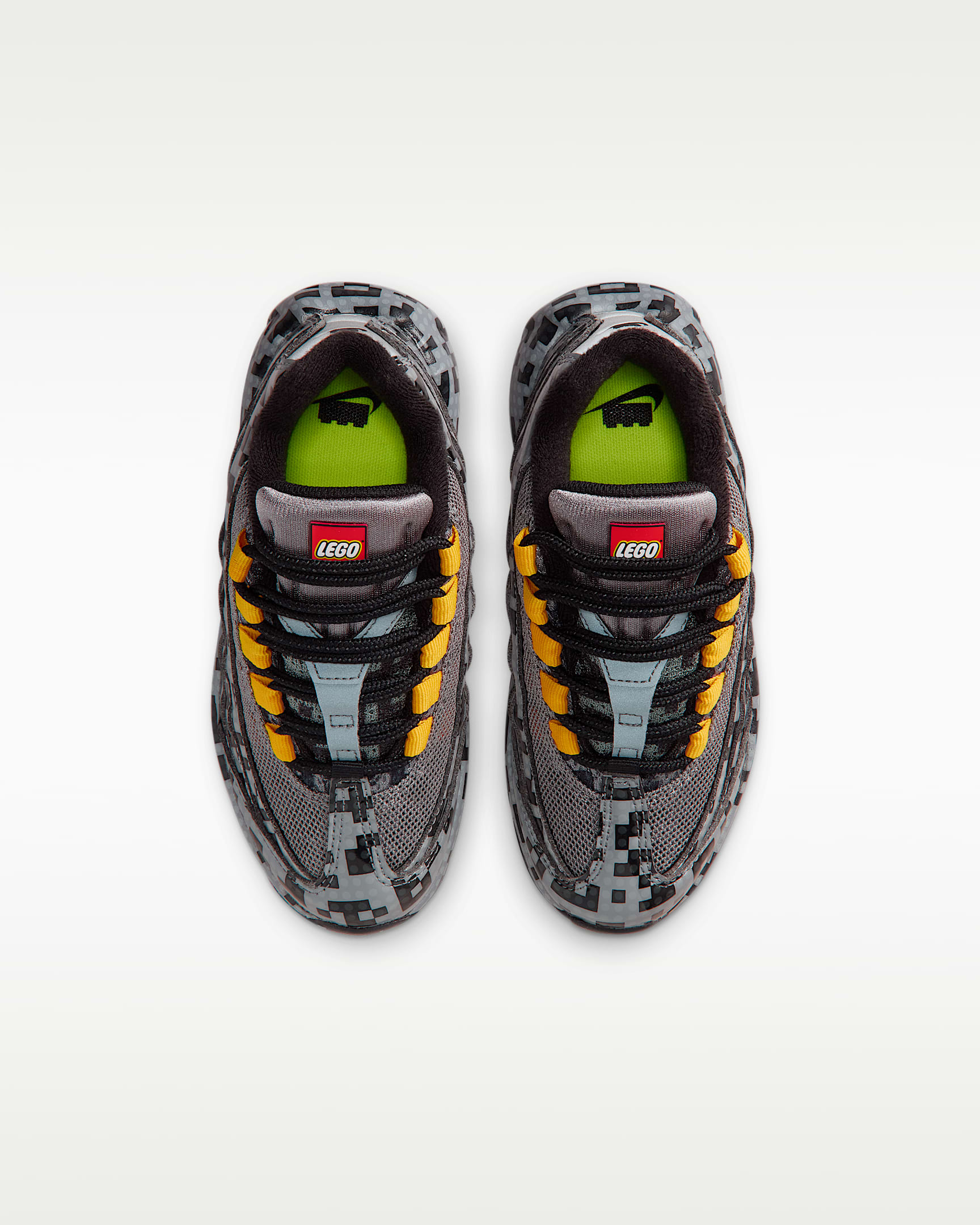 Col·lecció Nike Air Max 95 x LEGO® Sabatilles - Nen/a petit/a - Smoke Grey/Negre/University Gold/Platejat metal·litzat