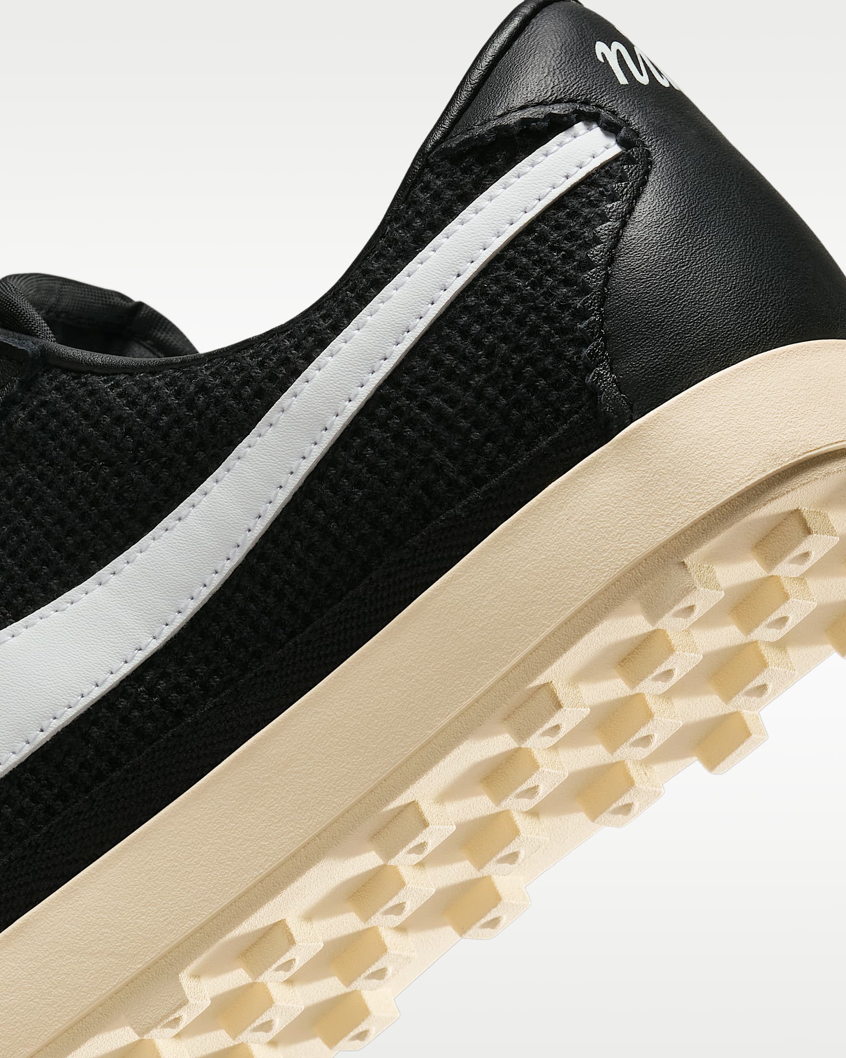 Nike Astrograbber Textile Women's Shoes - Black/Muslin/White