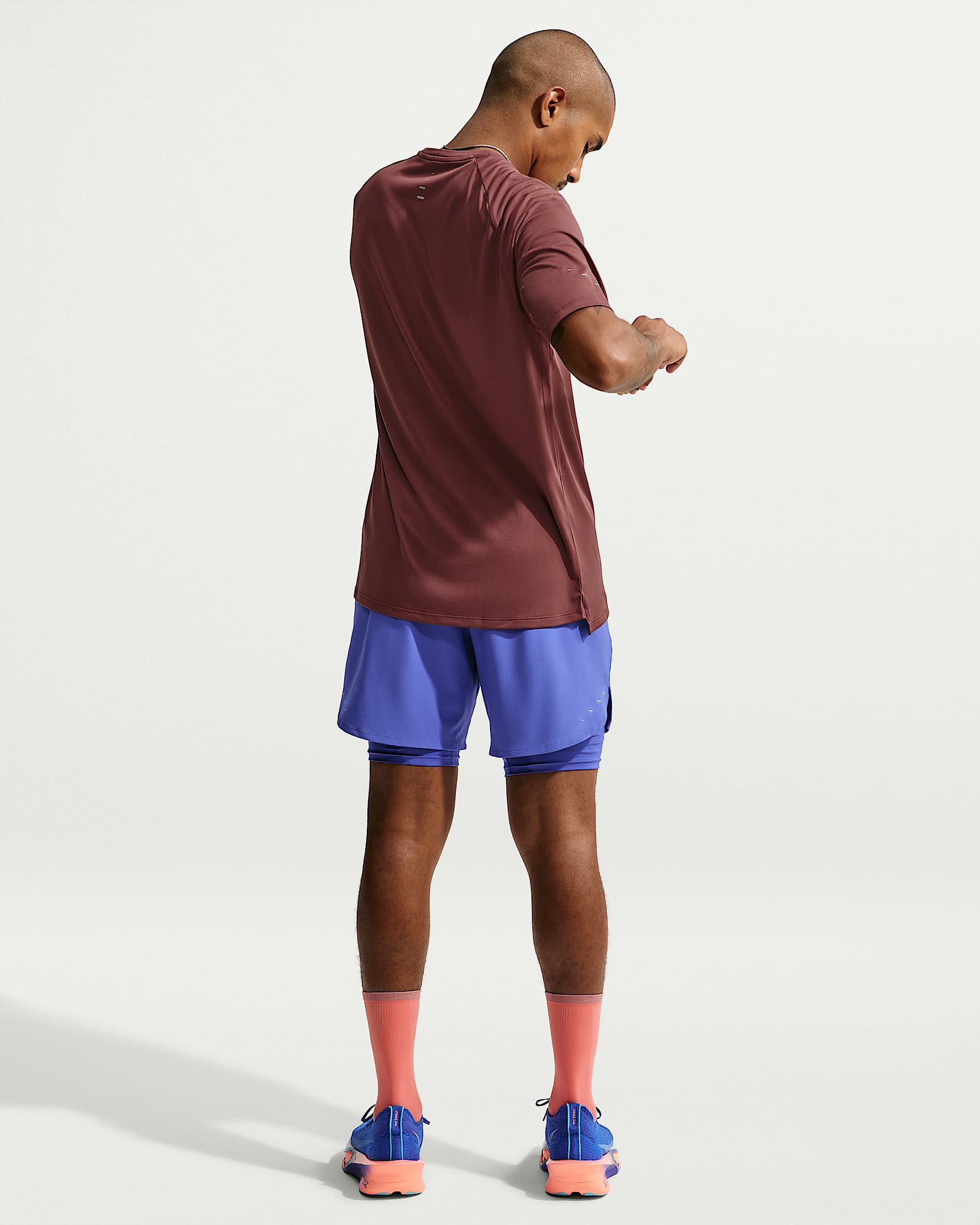 Nike Stride Men's Dri-FIT ADV Short-Sleeve Running Top - Light Boulder