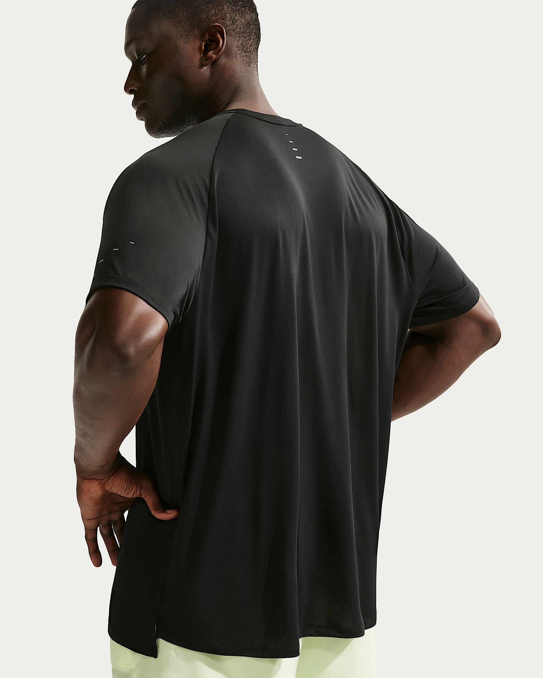 Playera de correr de manga corta Dri-FIT ADV para hombre Nike Stride - Negro