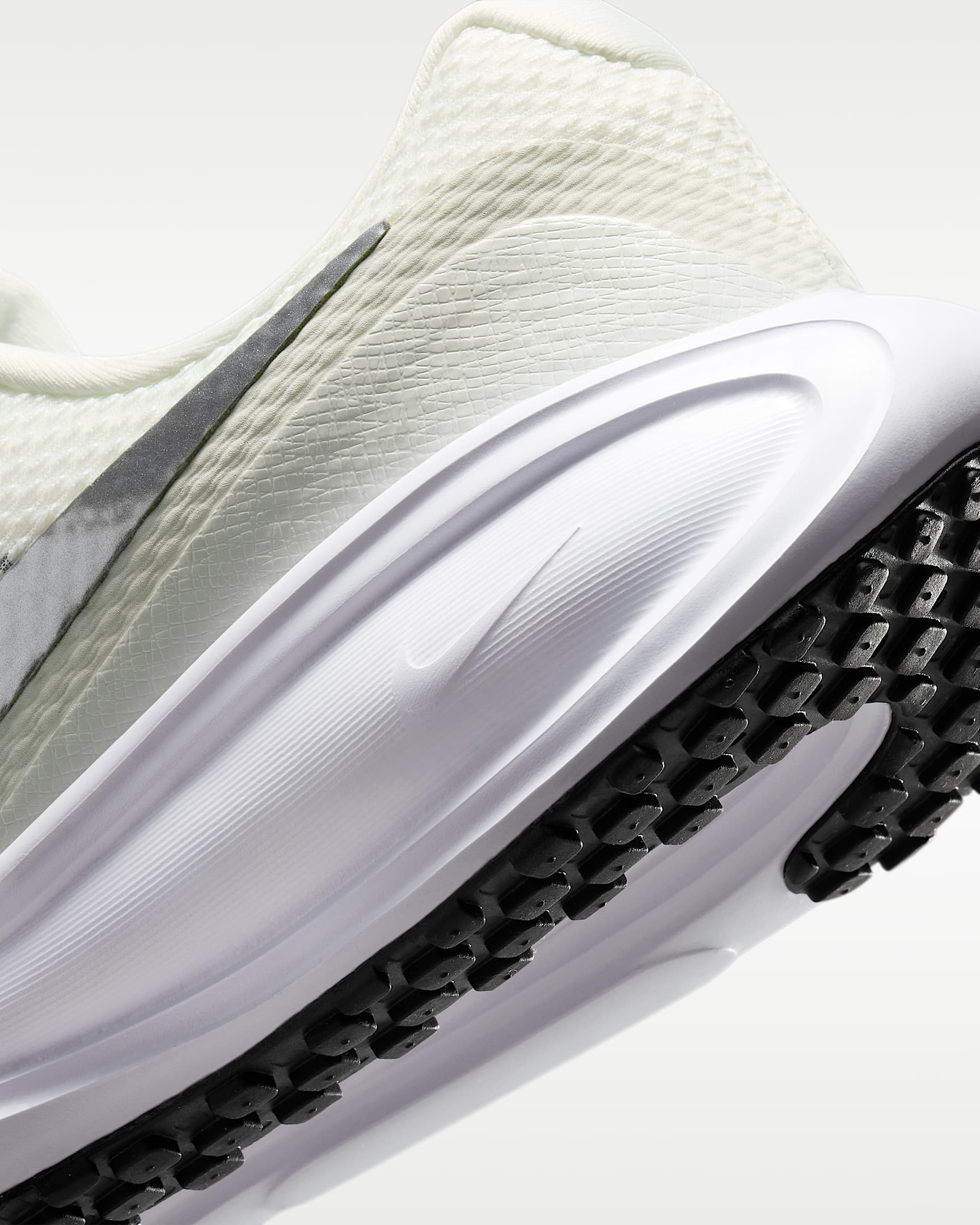 Nike Revolution 8 løpesko for vei til dame - Sail/Hvit/Svart/Metallic Silver