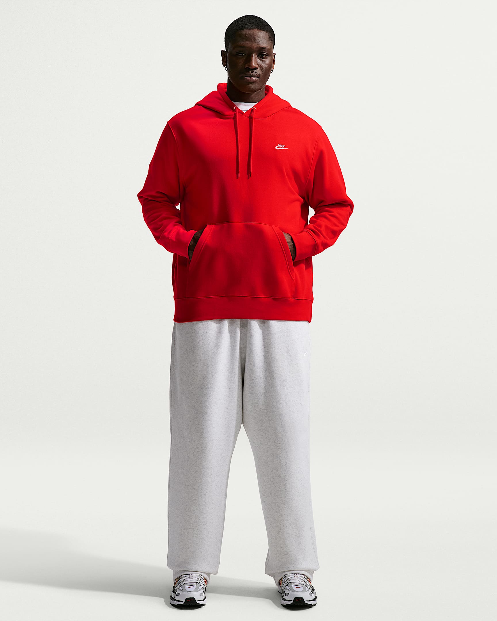 Nike Club fleecehettegenser til herre - University Red/University Red/Hvit