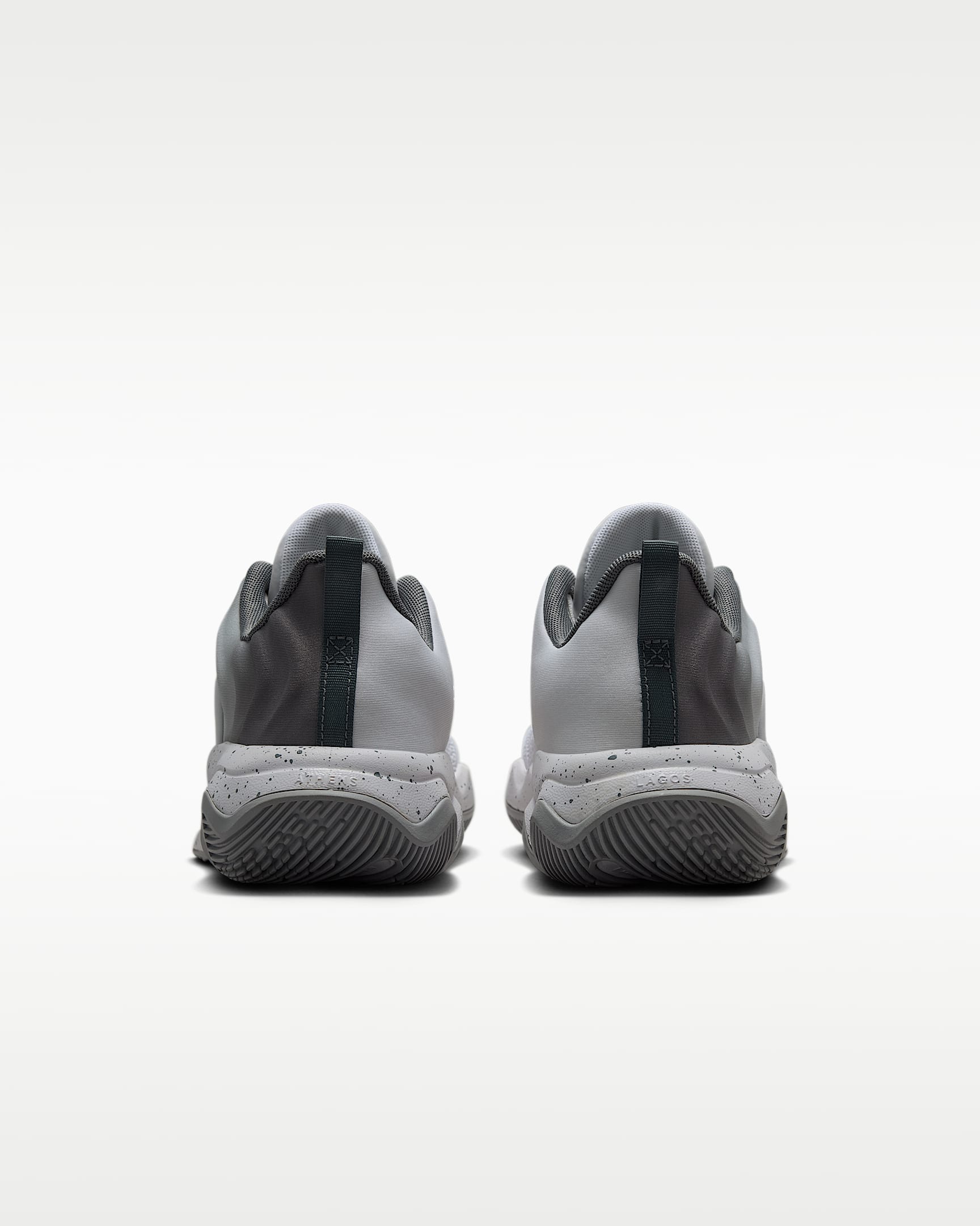 Giannis Immortality 4 大童籃球鞋 - 白色/Volt/Wolf Grey/黑色