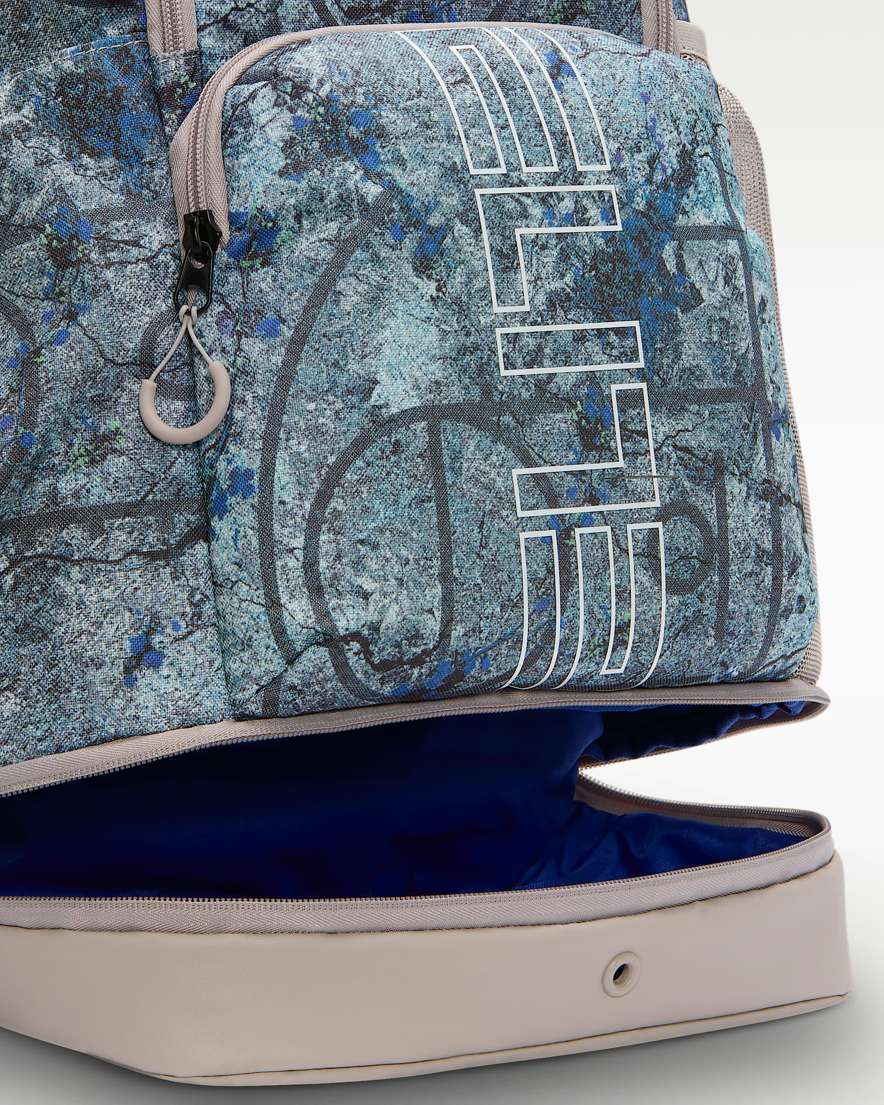 Nike Varsity Elite Rucksack mit Print (32 l) - Weiß/College Grey/Weiß