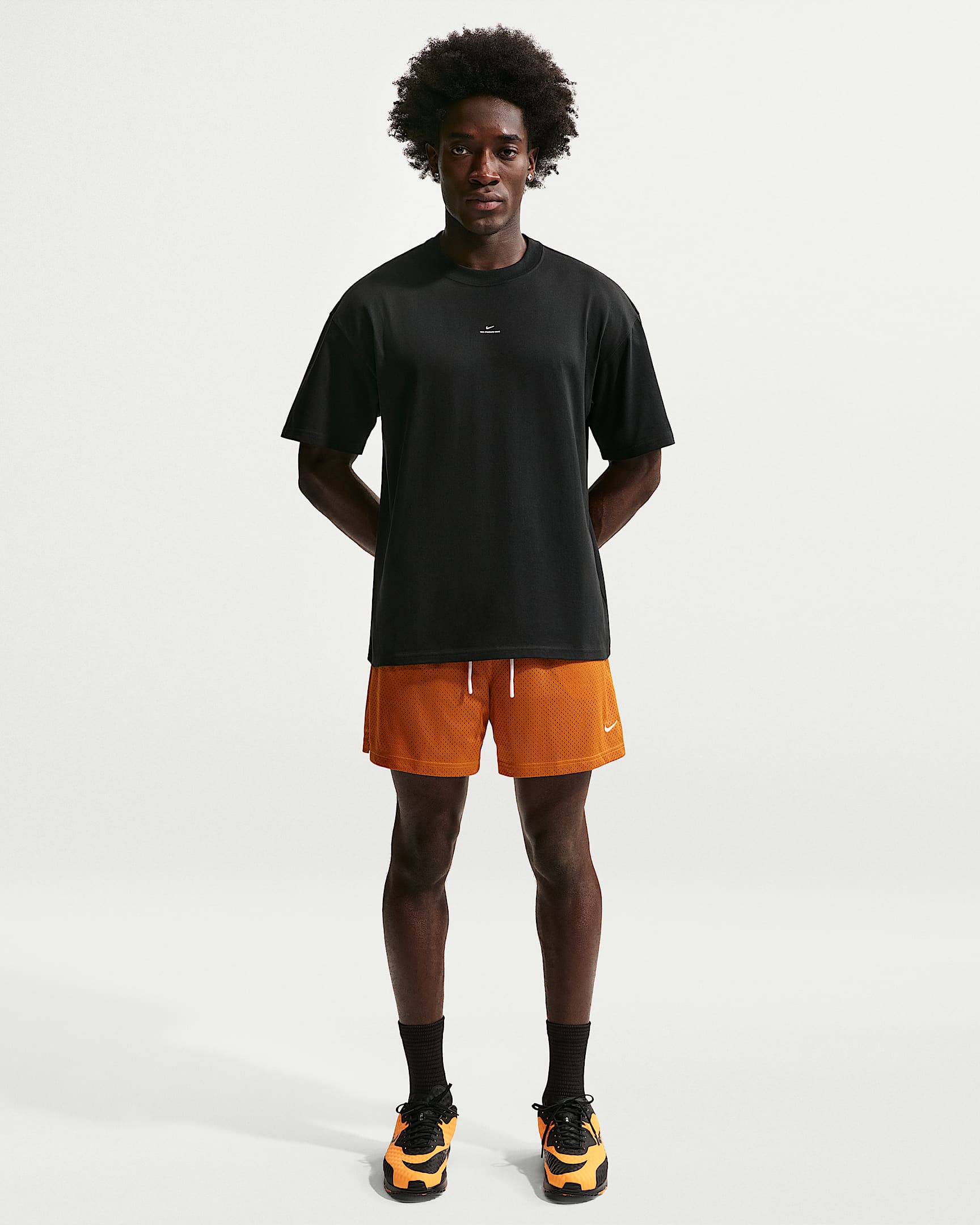 Nike Standard Issue Dri-FIT basketbal T-shirt voor heren - Zwart/Pale Ivory
