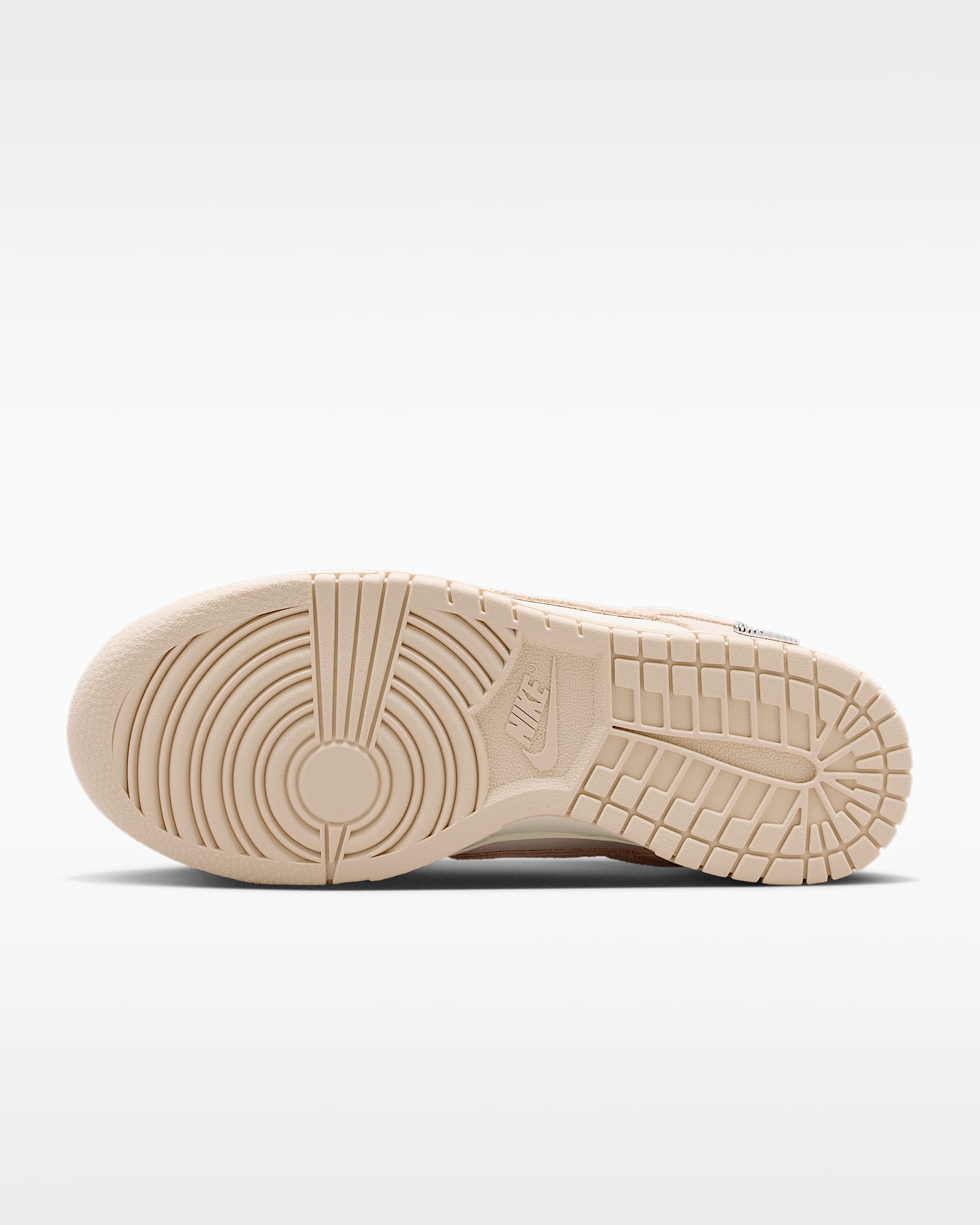Chaussure Nike Dunk Low Suede pour femme - Pearl White/Pale Ivory/Metallic Silver/Pearl White