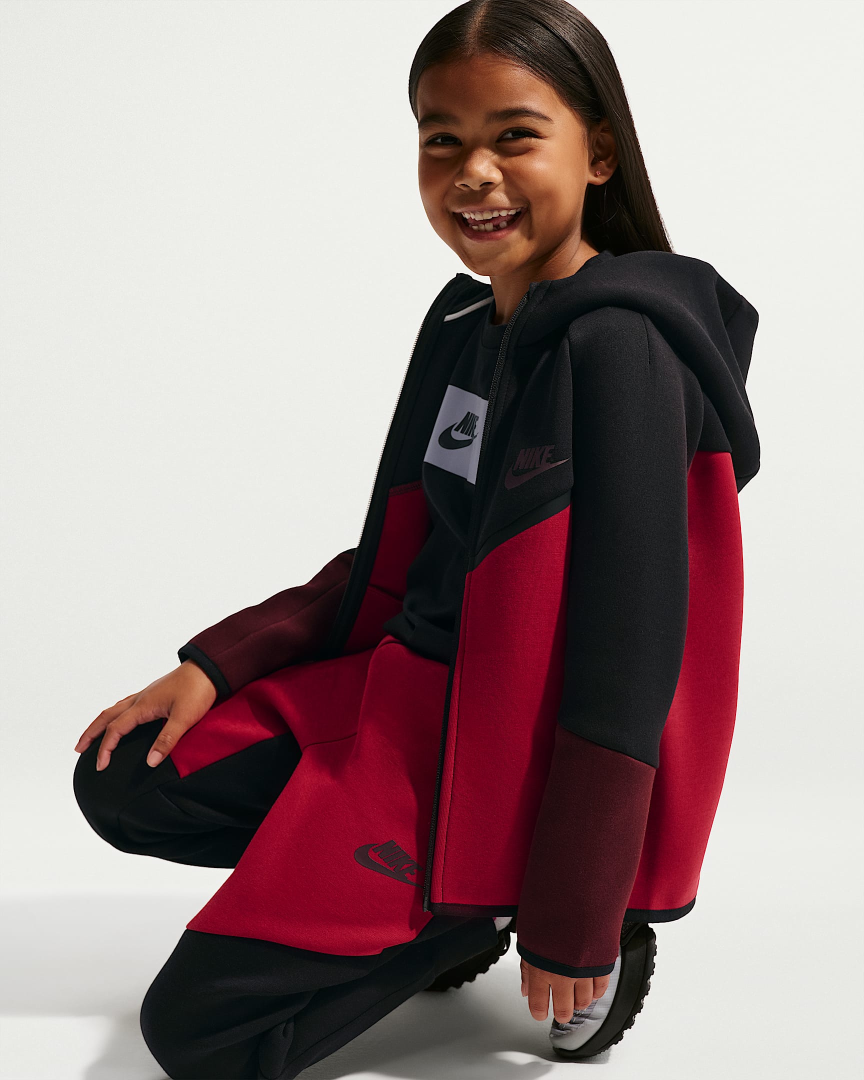 Conjunto de 2 piezas de sudadera de cierre completo Tech Fleece para niños talla pequeña Nike Sportswear - Negro/Rojo duro