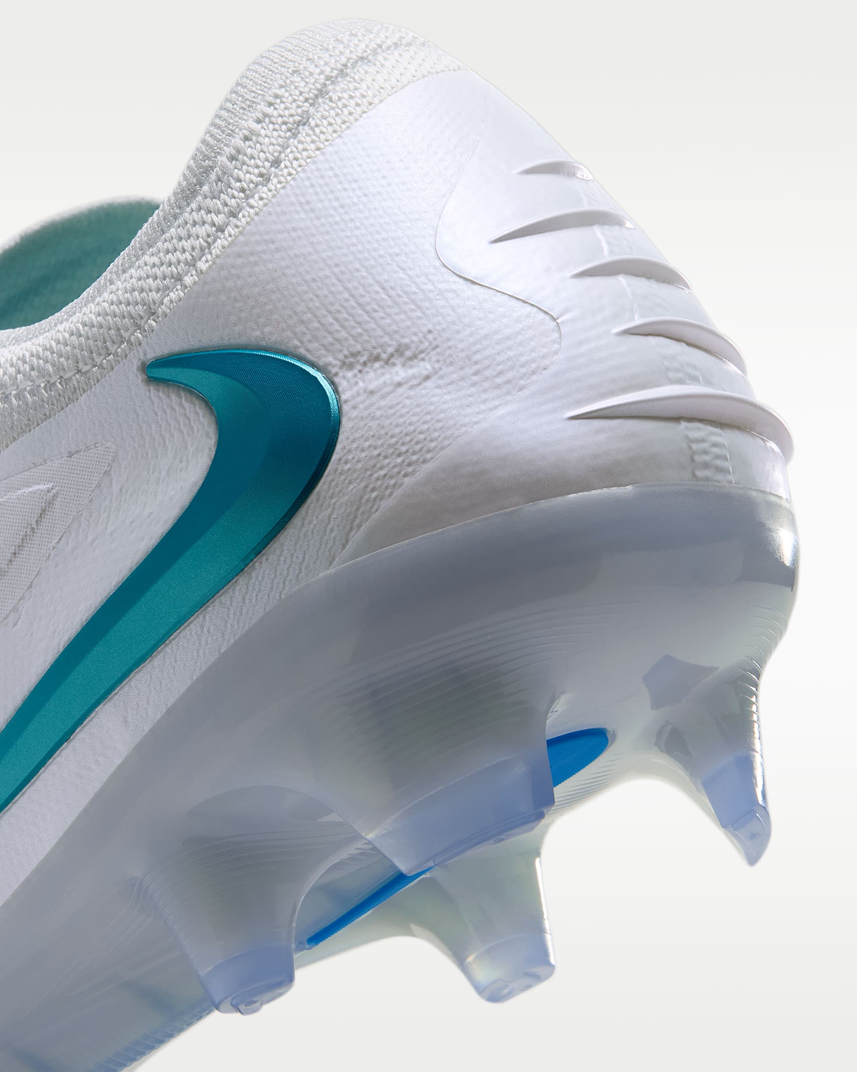 Nike Phantom 6 Low Elite Fußballschuh für normalen Rasen - Weiß/Weiß/Dusty Cactus