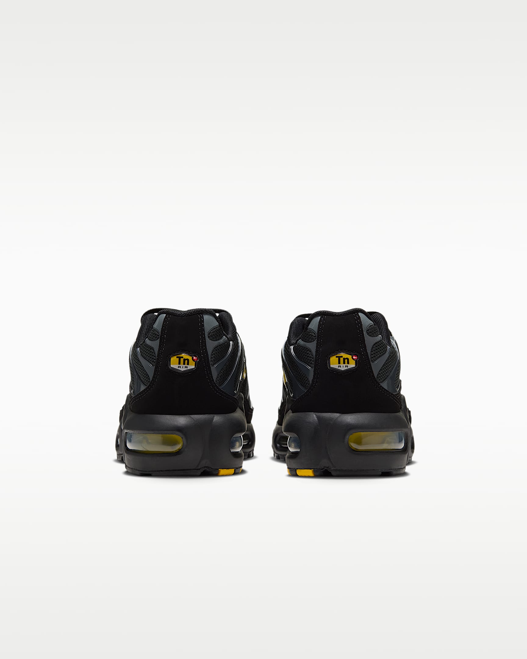 Nike Air Max Plus Older Kids' Shoes - Dark Smoke Grey/Black/Cool Grey/Chrome Yellow