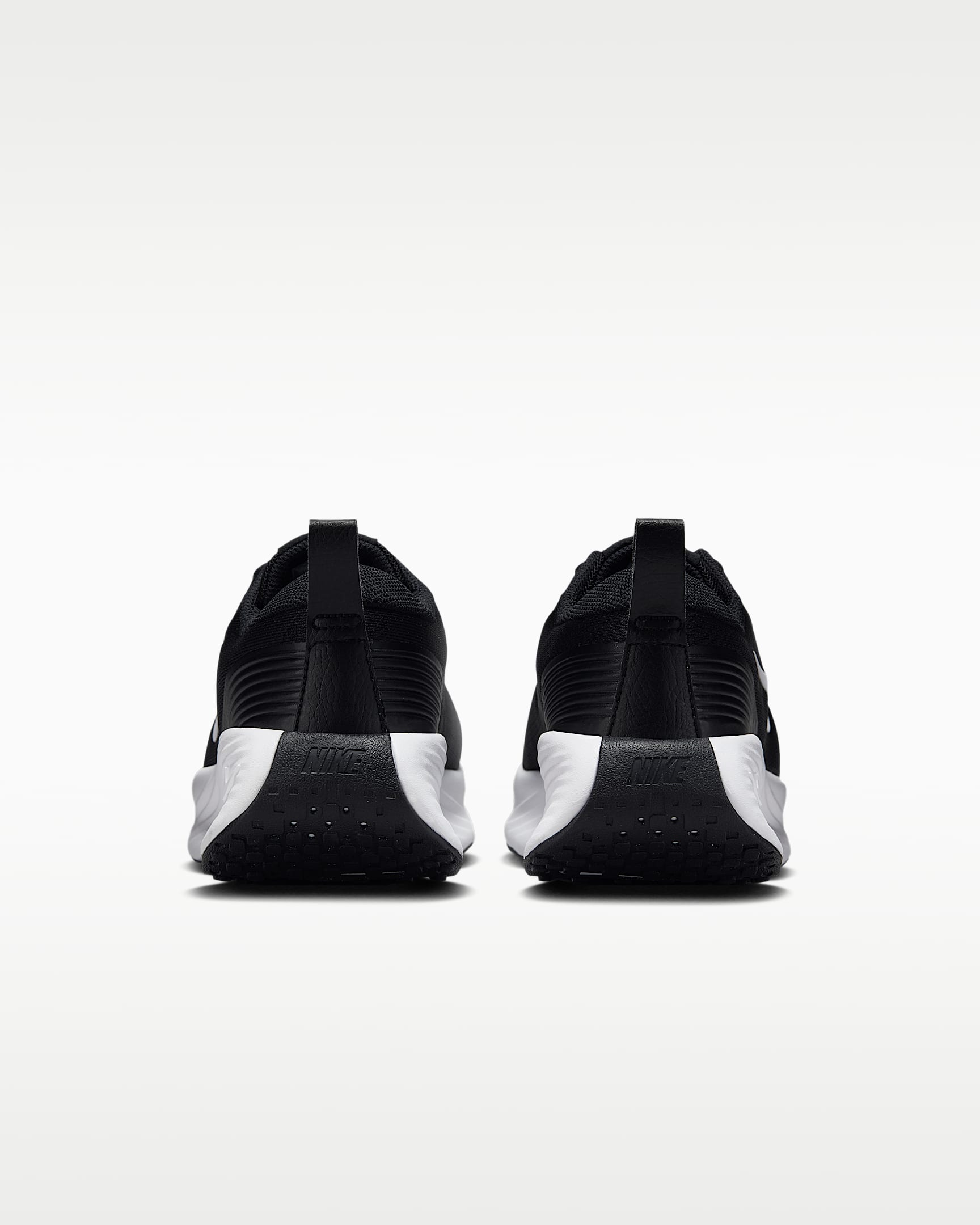 Nike Promina Women's Walking Shoes - Black/White