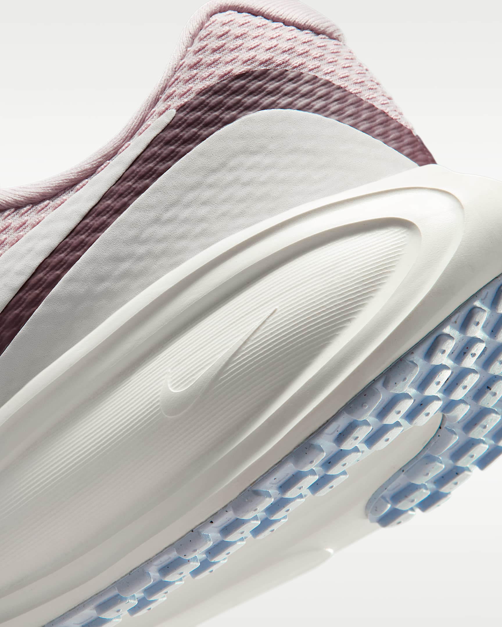 Nike Revolution 8 女款路跑鞋 - Particle Rose/Tattoo/Hydrogen Blue/Sail