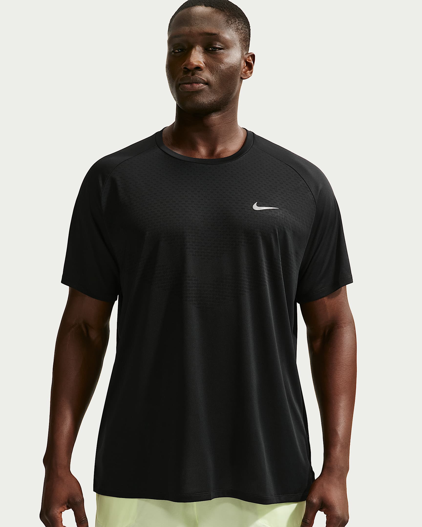 Playera de correr de manga corta Dri-FIT ADV para hombre Nike Stride - Negro