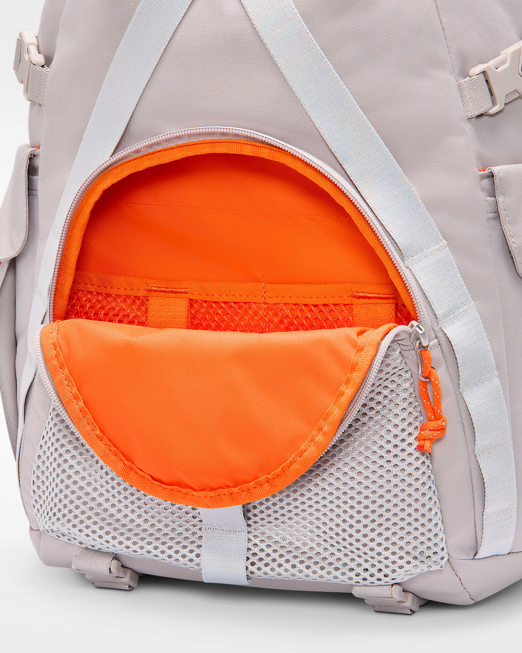 เป้สะพายหลัง ACG DAYMAX (25 ล.) - College Grey/Grey Fog/Safety Orange
