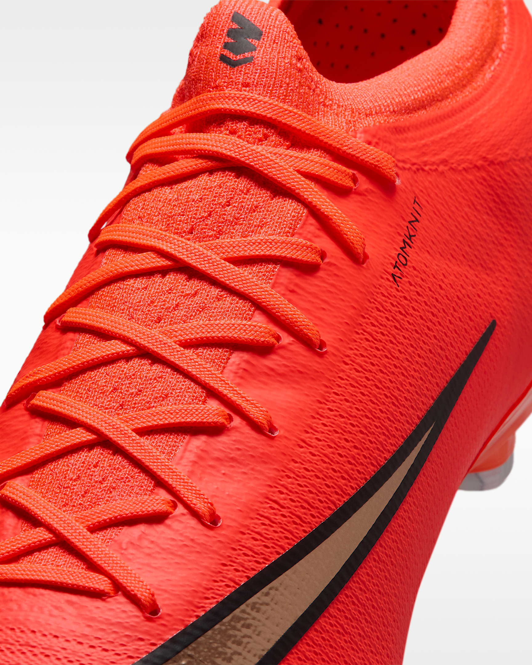 Nike Mercurial Vapor 17 Elite Firm-Ground Low-Top Football Boots - Bright Crimson/Blur