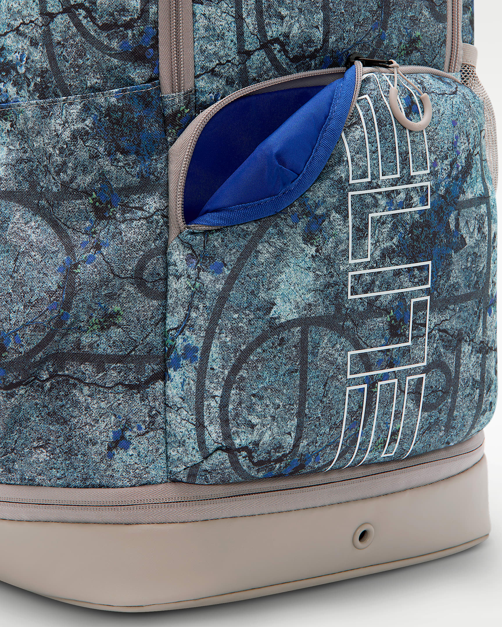 Nike Varsity Elite Rucksack mit Print (32 l) - Weiß/College Grey/Weiß