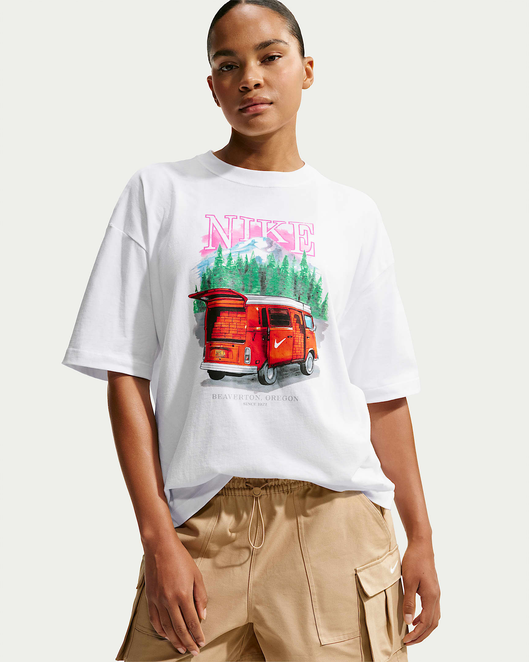 Nike Sportswear Classic Women's Oversized T-Shirt - White