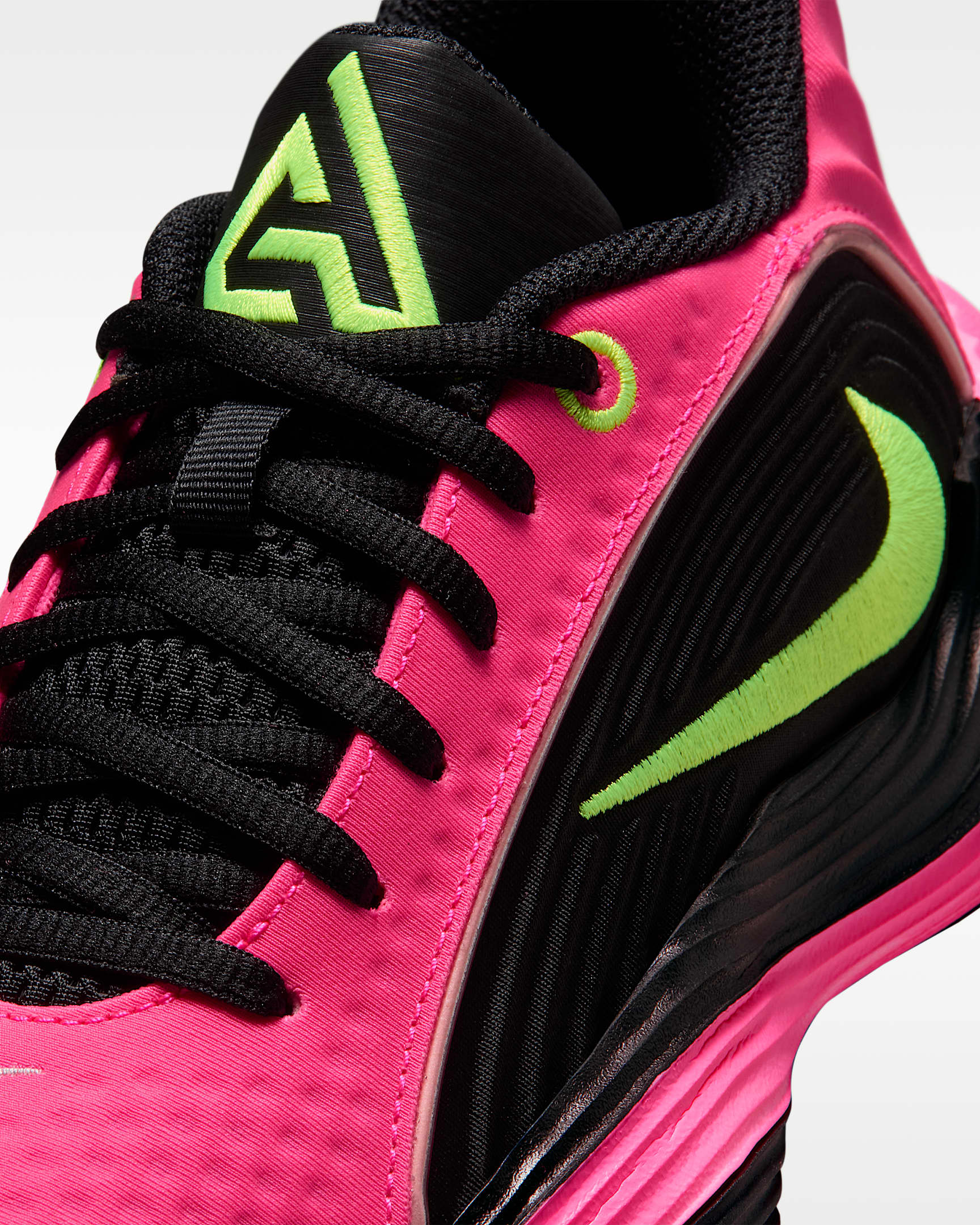 Giannis Immortality 5 Older Kids' Basketball Shoes. Nike NL