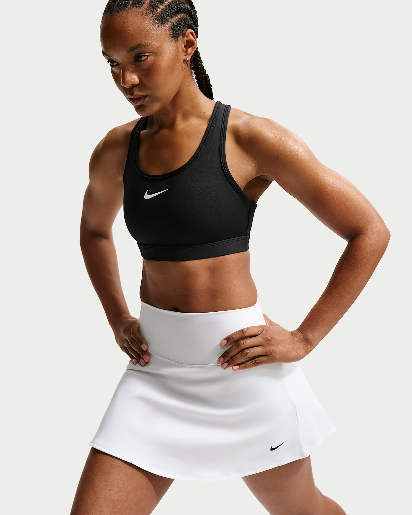 Nike Swoosh Women's Medium-Support Padded Sports Bra - Black/White