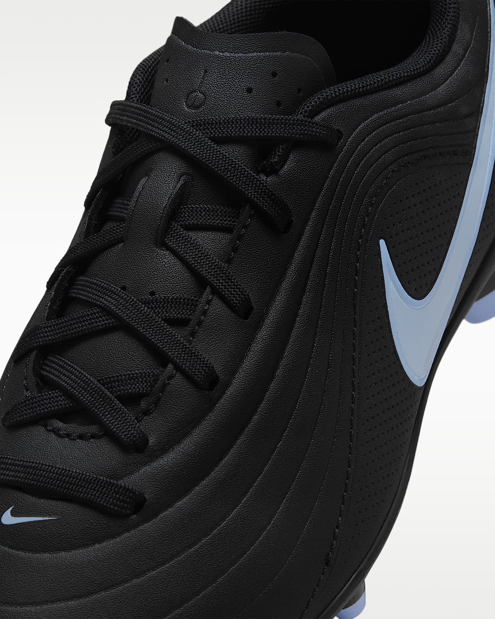 Nike Jr. Tiempo Maestro Club Low-Top Fußballschuh für verschiedene Böden (ältere Kinder) - Schwarz/Ice Blue