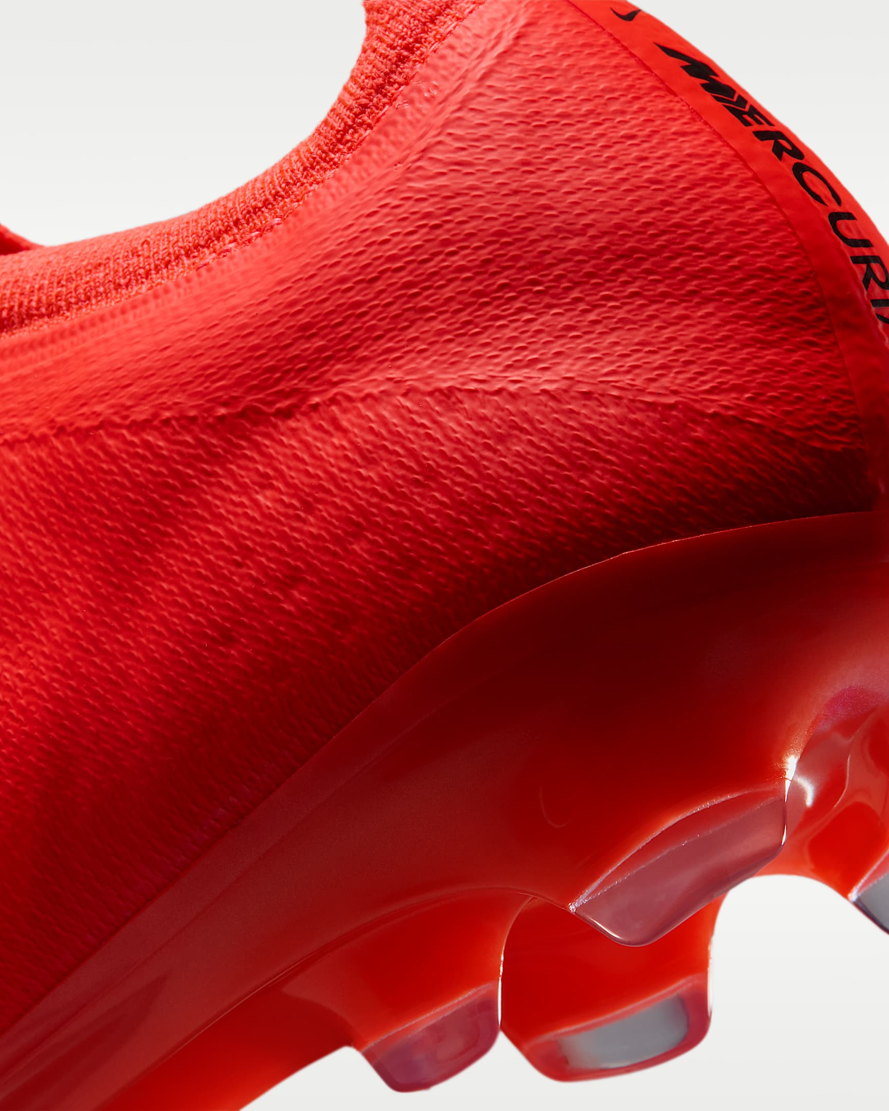 Nike Mercurial Vapor 17 Elite Firm-Ground Low-Top Football Boots - Bright Crimson/Blur